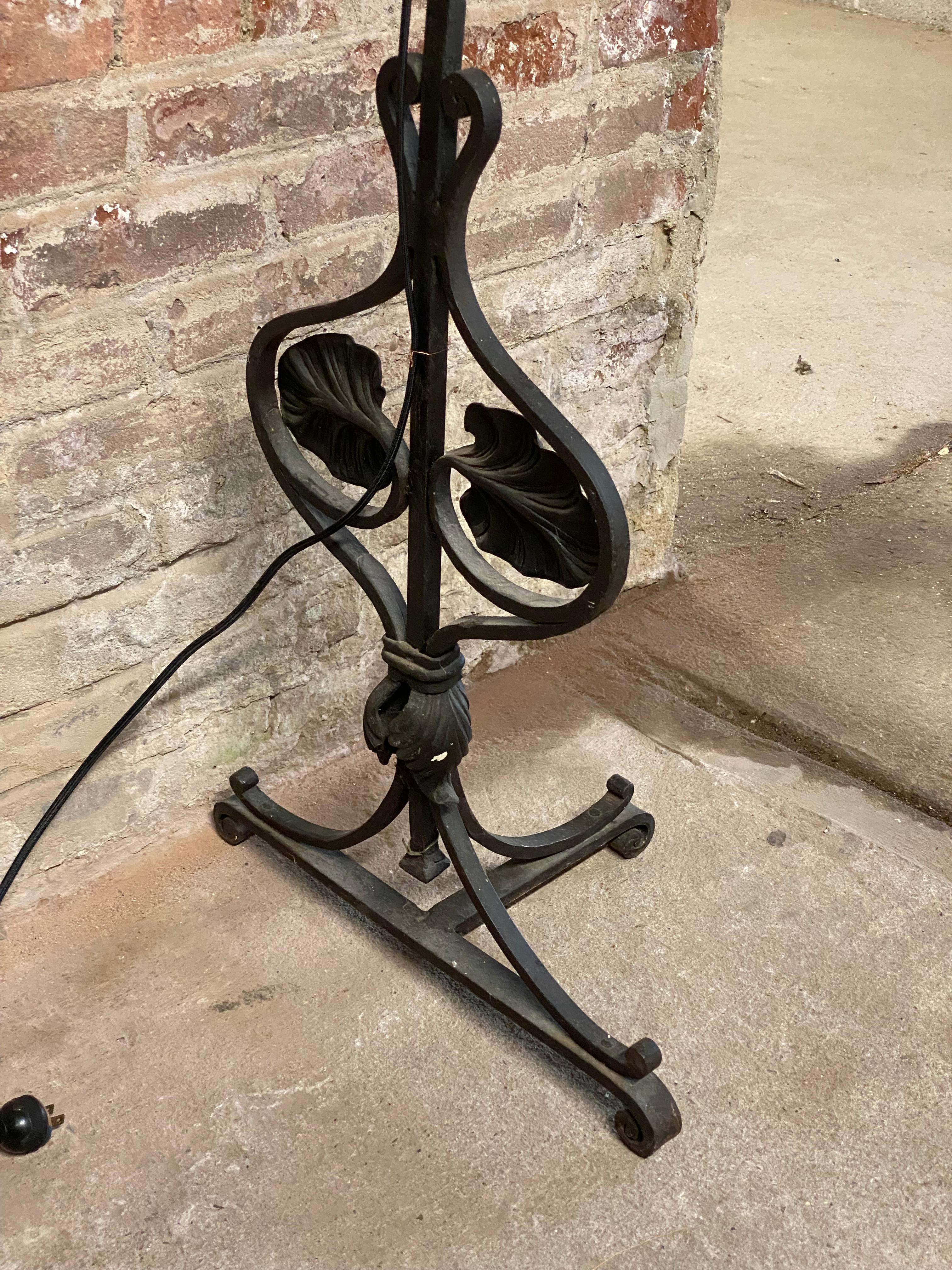 Arts & Crafts Wrought Iron and Mica Scroll and Poppy Floor Lamp 12