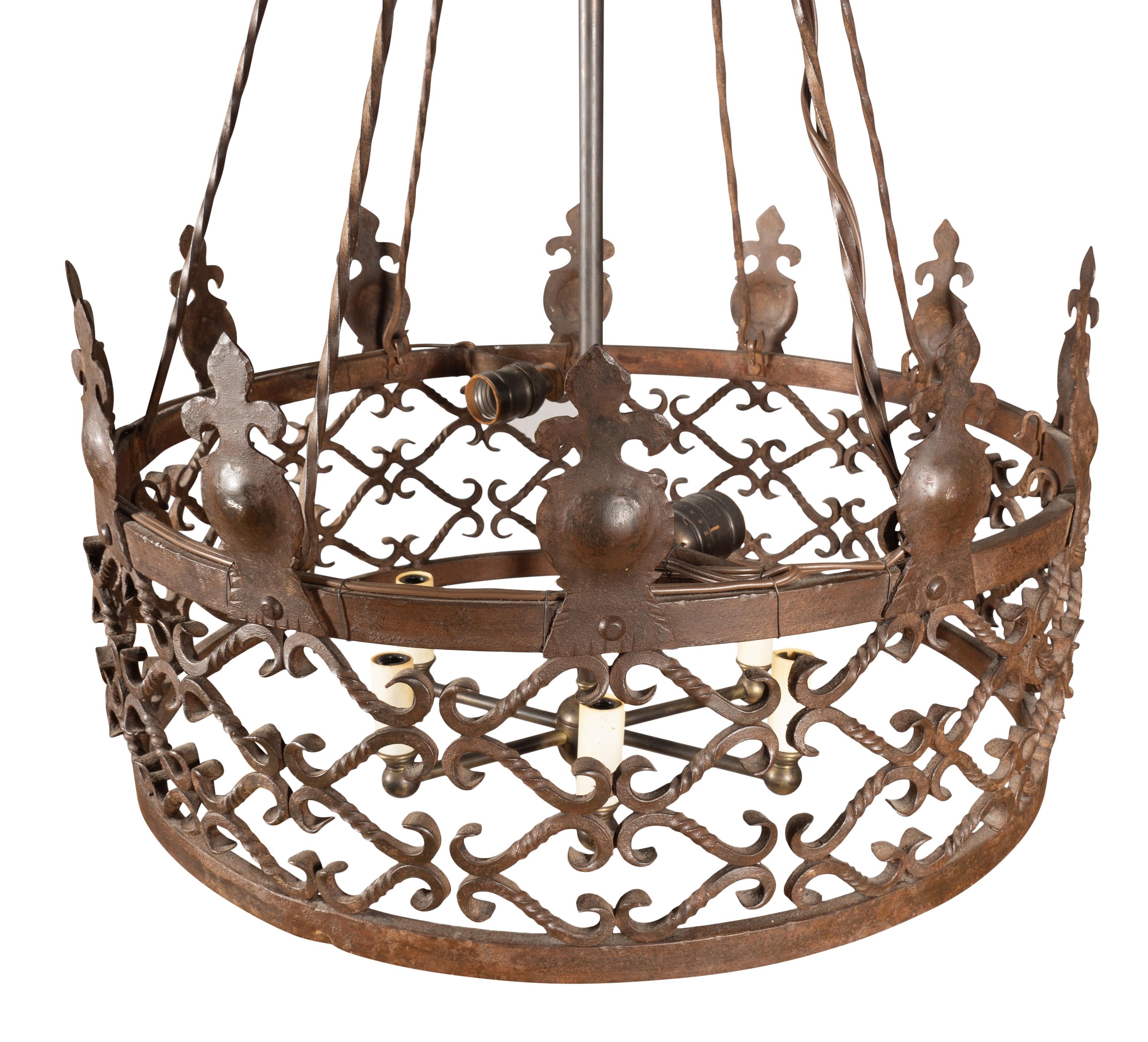 Arts and Crafts-Kronleuchter aus Schmiedeeisen (amerikanisch) im Angebot