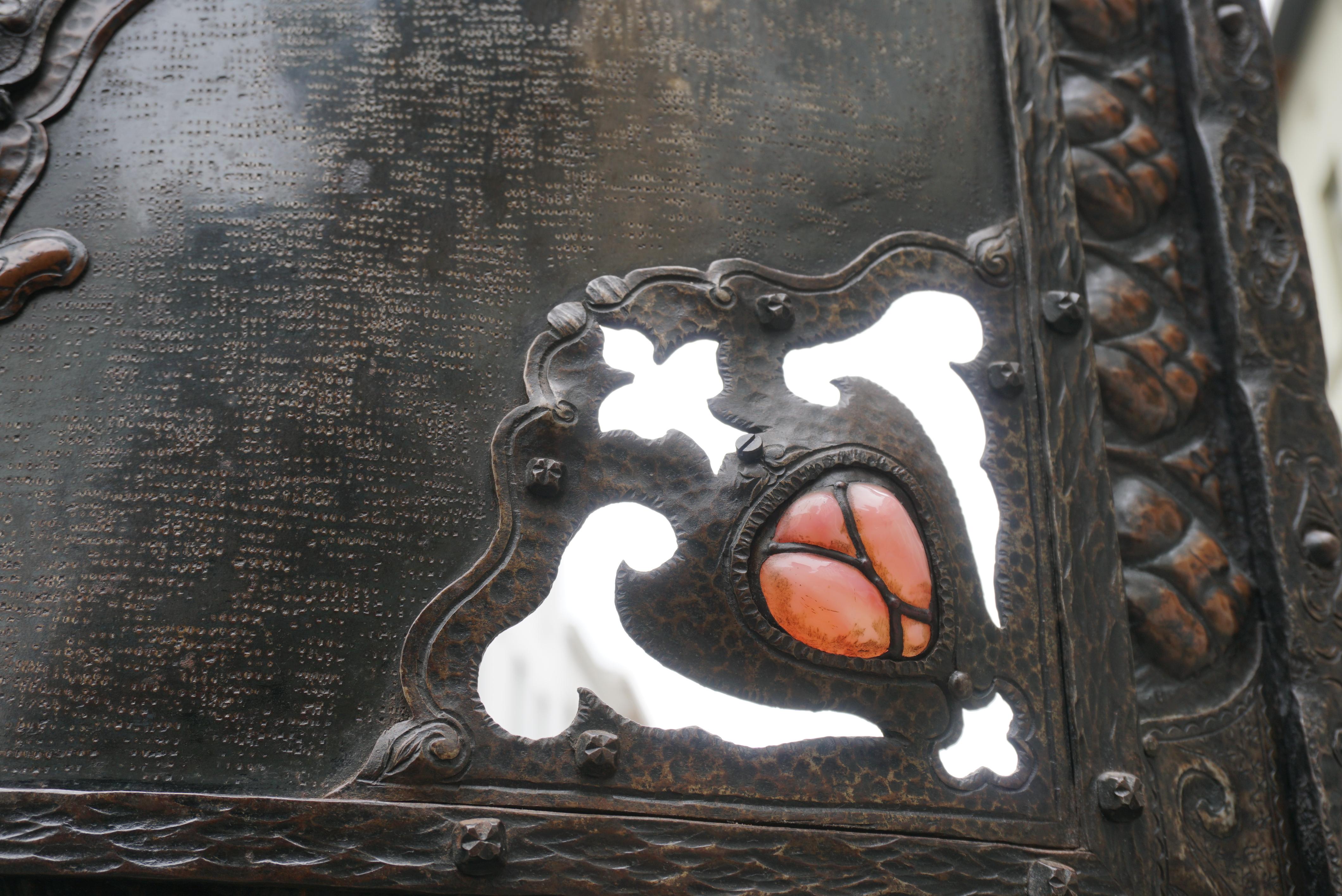 Écran de cheminée en fer forgé Arts and Crafts en vente 9