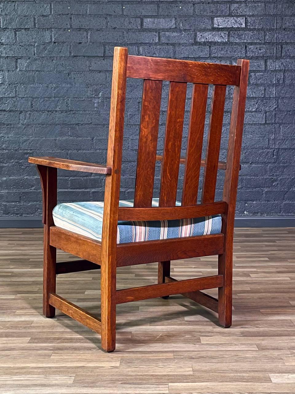 Mission Arts & Crafts Oak Oak par Stickley Bon état - En vente à Los Angeles, CA