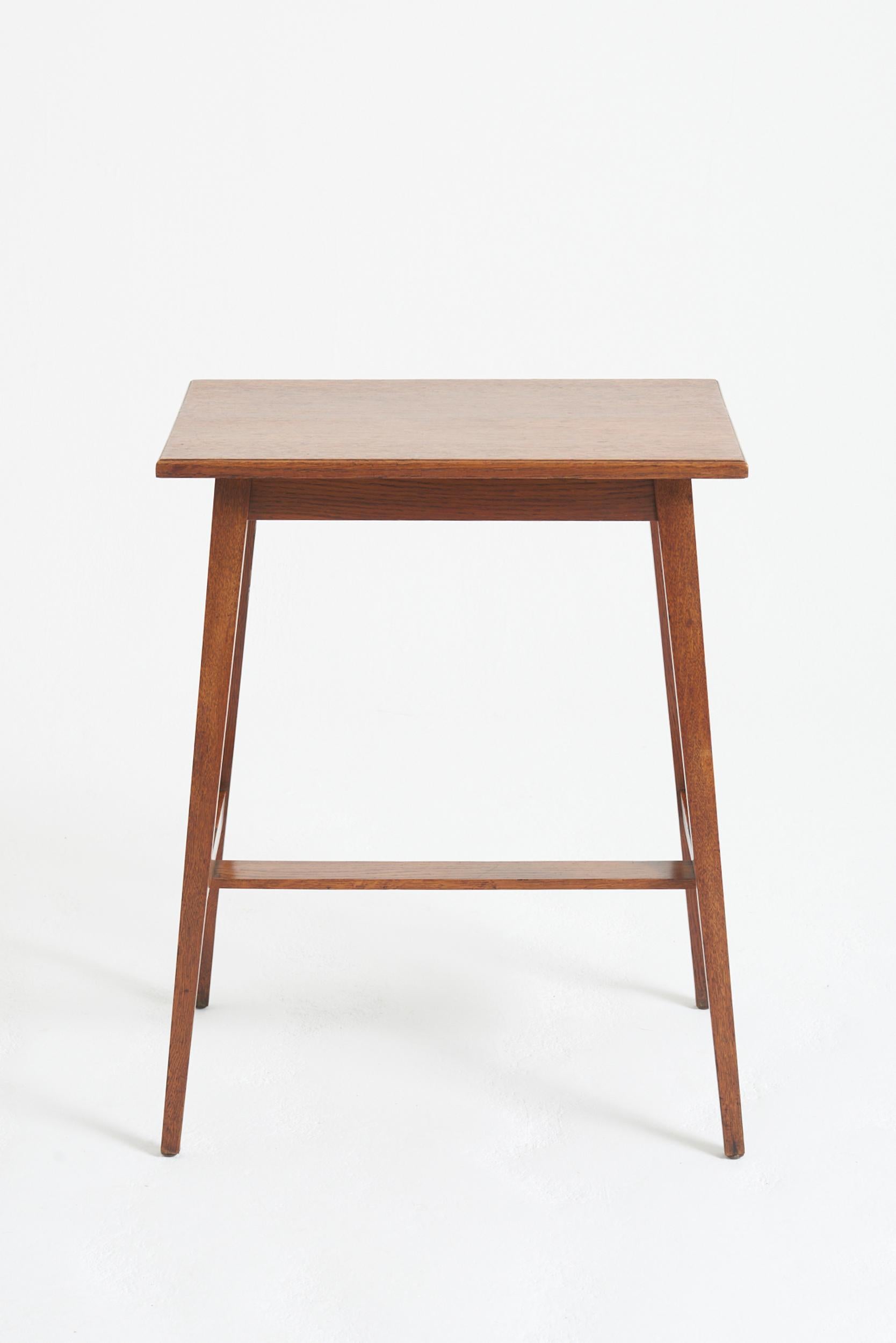 Arts and Crafts Table d'appoint Arts & Craft en vente