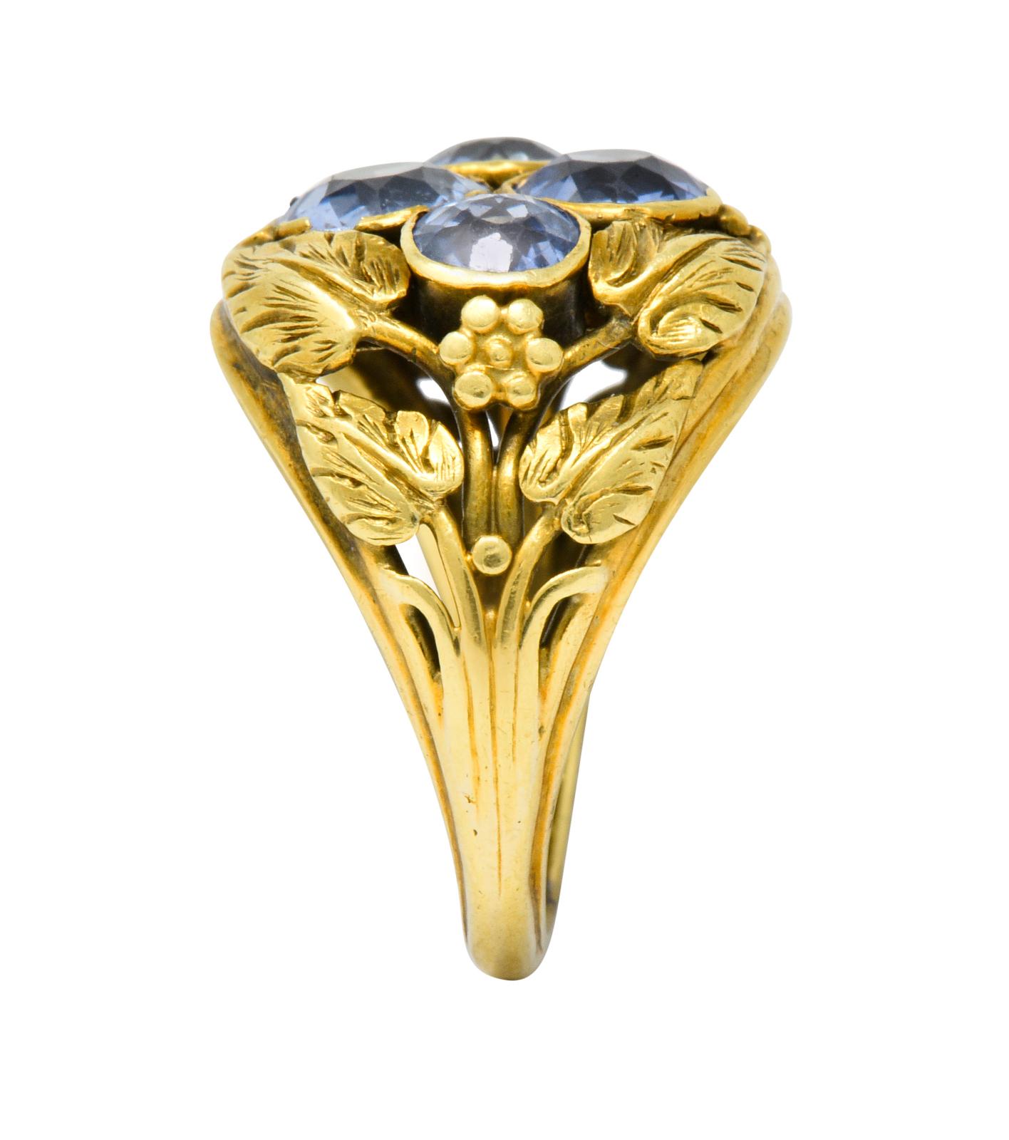 Arts & Crafts 2.20 Carats Sapphire 14 Karat Green Gold Foliate Ring 2