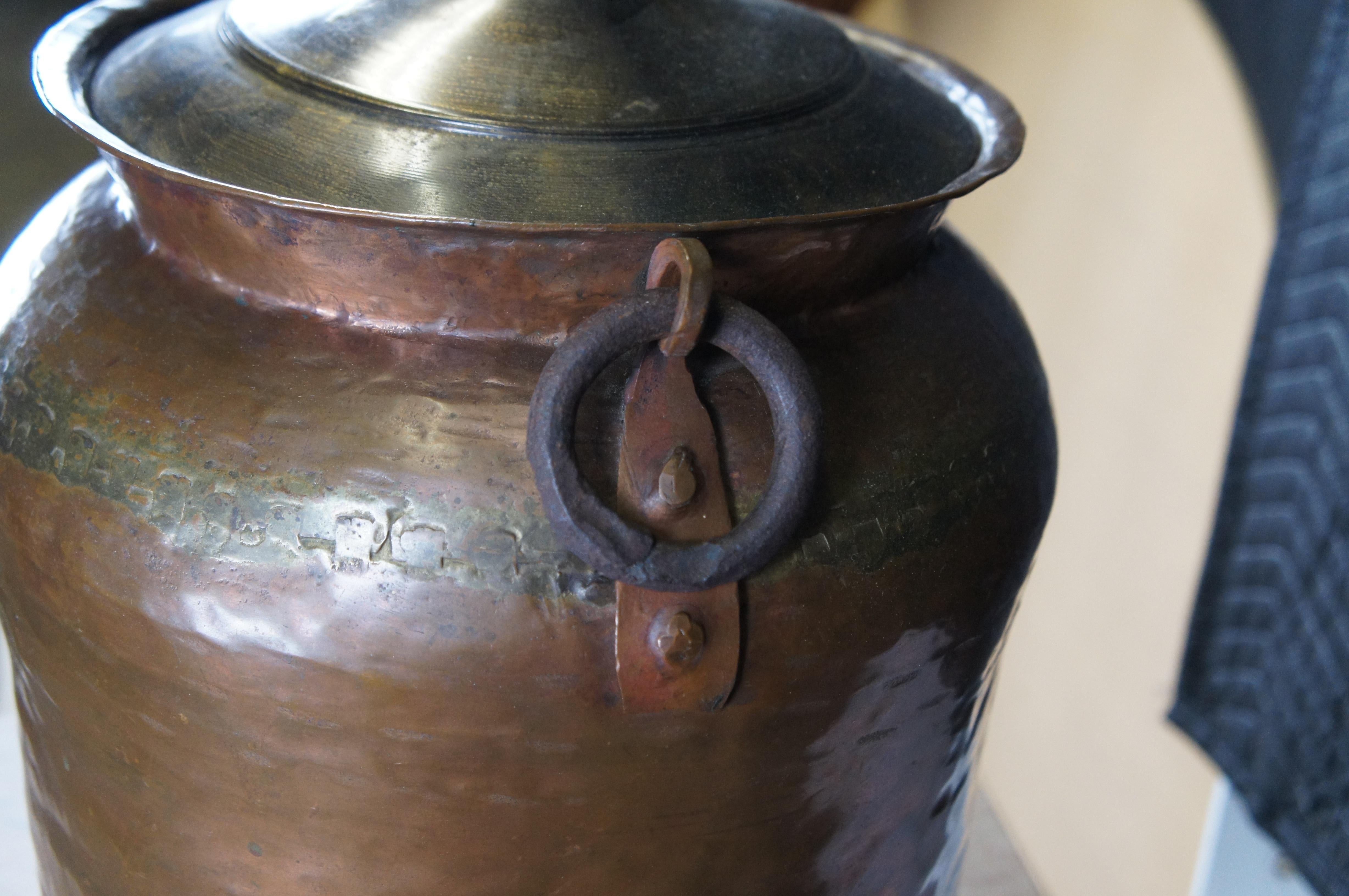 Arts & Crafts Antique 19th Century Dovetailed Copper Converted Table Lamp Pot For Sale 5