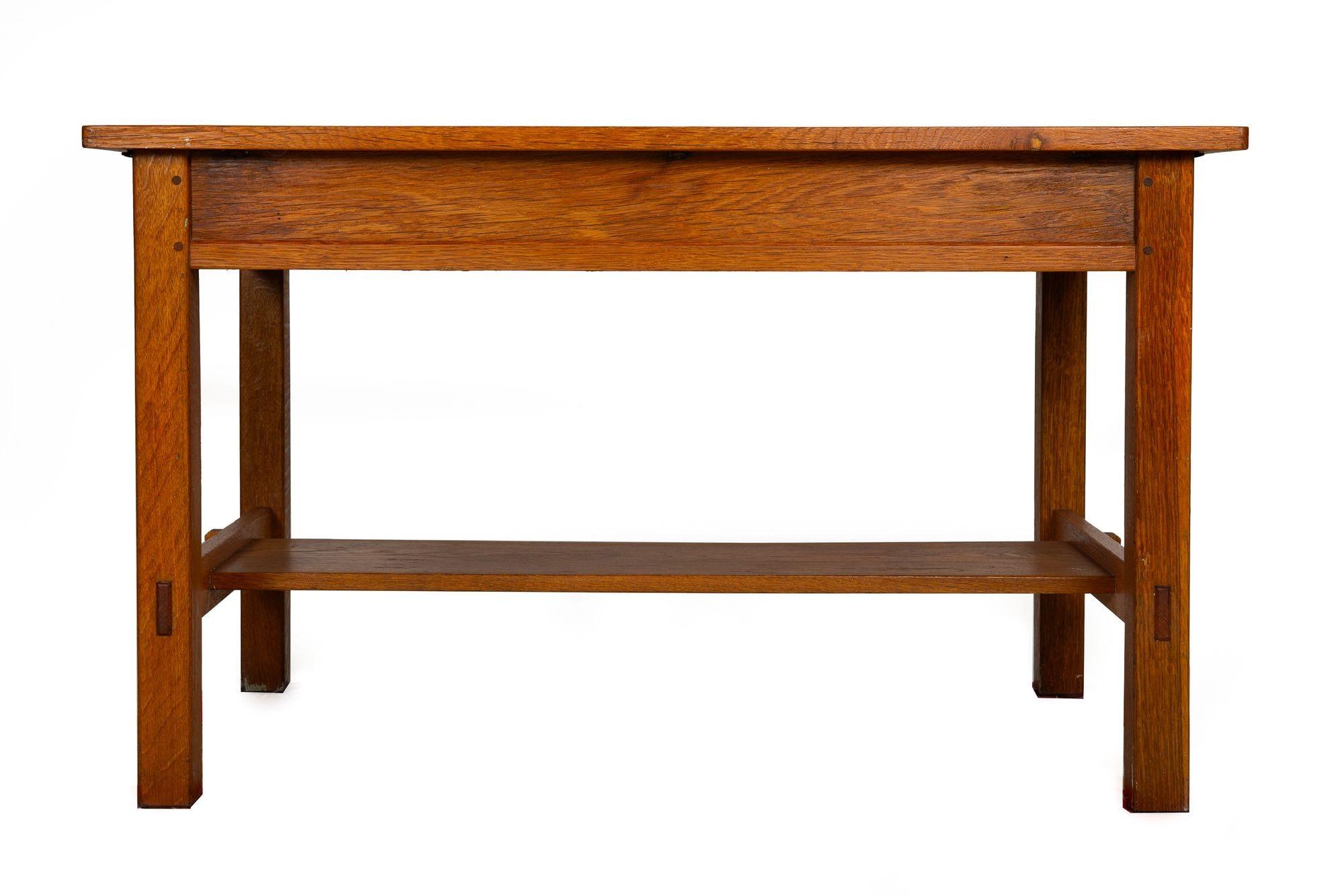20th Century Arts & Crafts Antique L. & J.G. Stickley Oak Library Table no. 531 For Sale