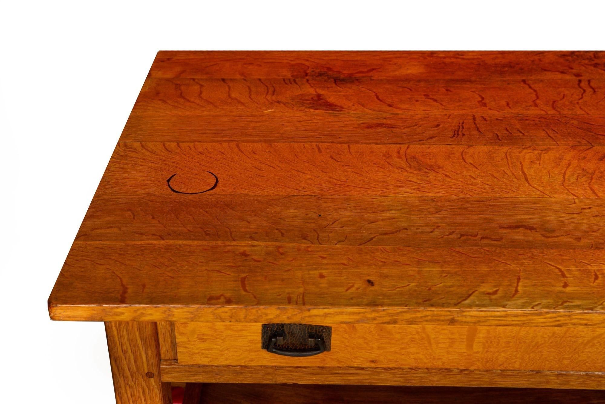 Arts & Crafts Antique L. & J.G. Stickley Oak Library Table no. 531 For Sale 2