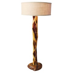 Lampada da terra Arts & Crafts Arizona in legno di ferro con bordo vivo MCM 1955 Dopo Nakashima