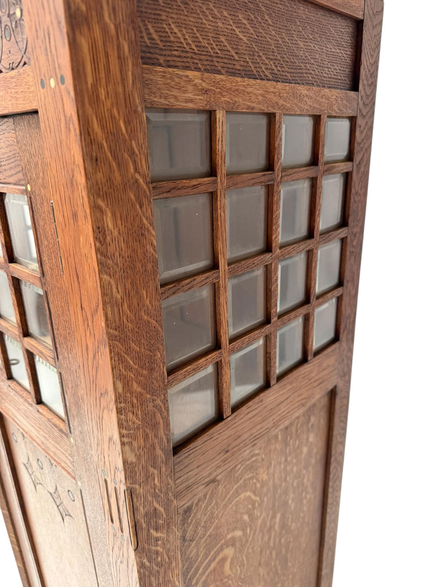 Arts & Crafts Armoire or Bookcase In the style of Architect Lauweriks, 1890s In Good Condition For Sale In Amsterdam, NL