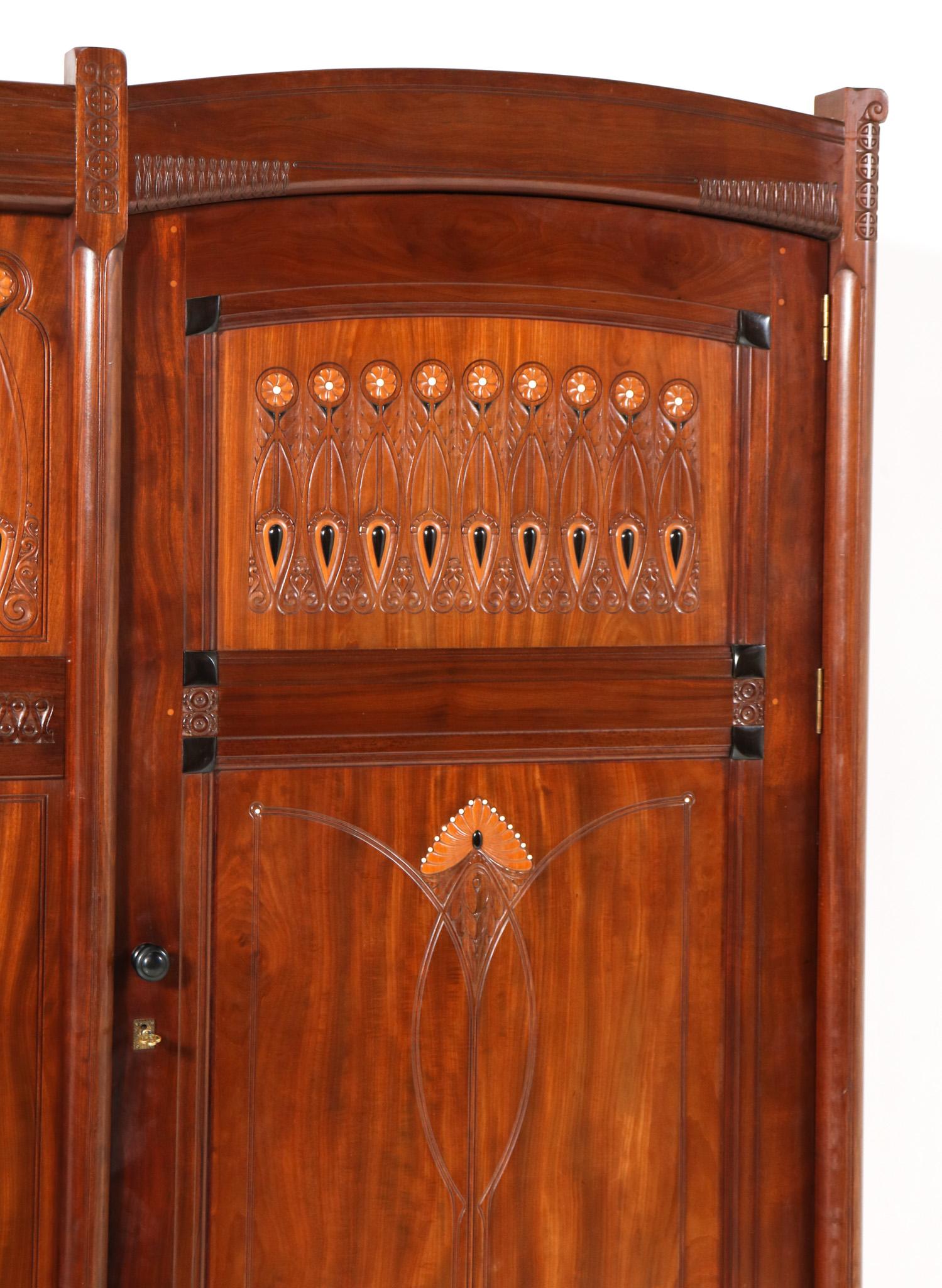  Armoire ou armoire Arts & Crafts de Jac. van den Bosch pour 't Binnenhuis, 1910 en vente 1