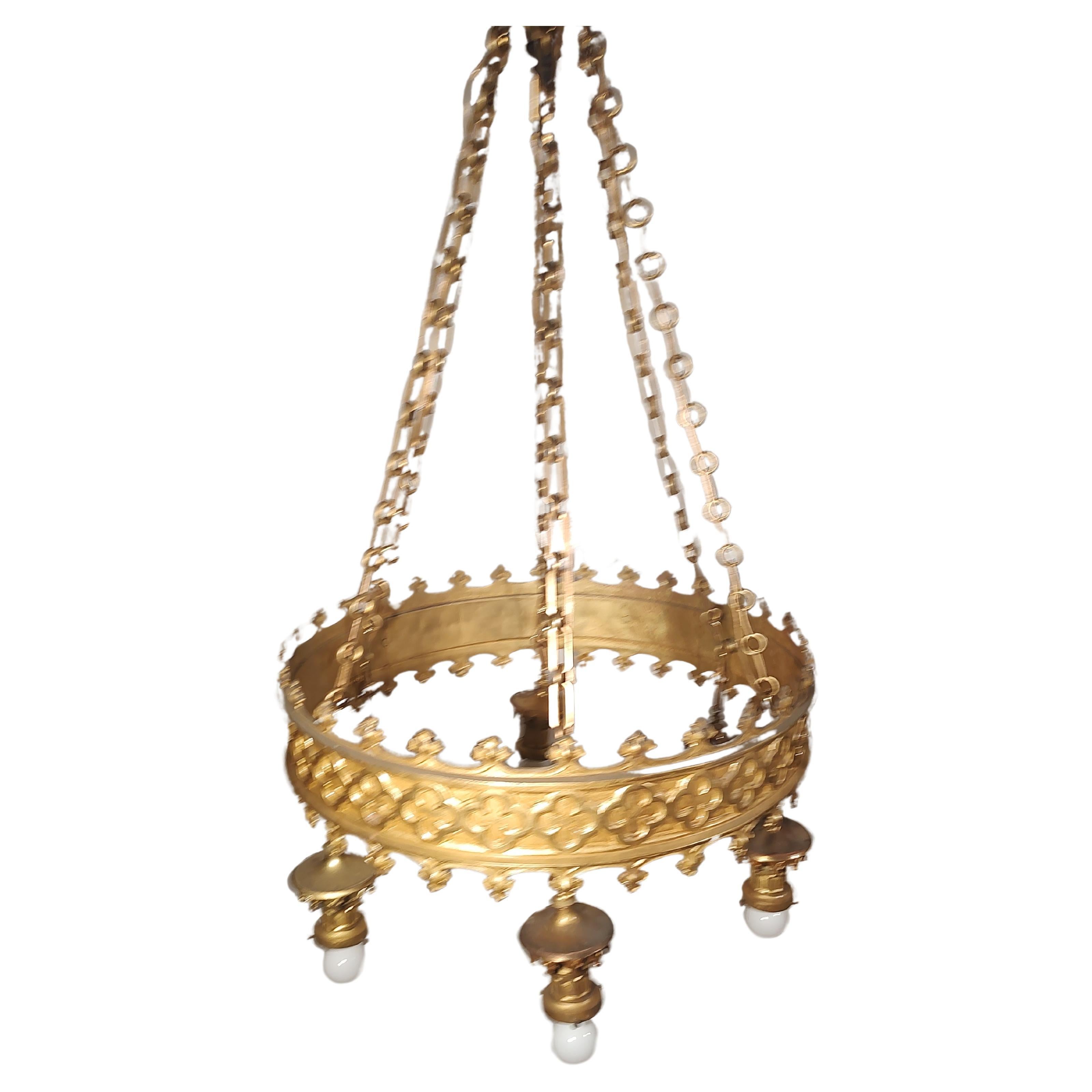 Inizio XX secolo Lampadario a 6 luci in ottone dorato Art & Crafts di un teatro del New Jersey in vendita