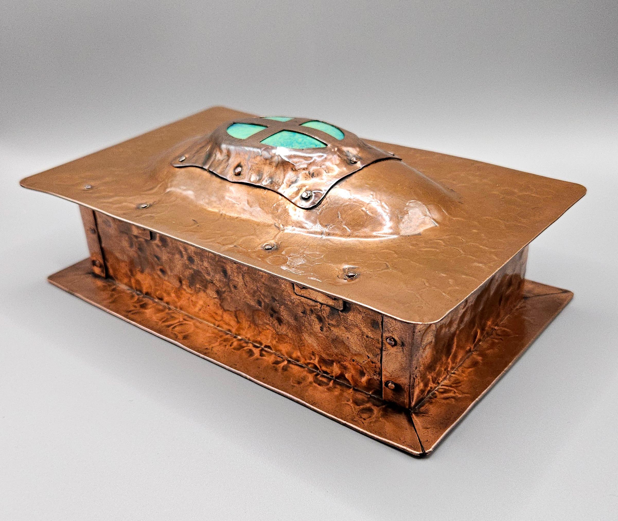 Arts & Crafts Art Nouveau Jugendstil Ruskin Enamel Copper Box, A E Jones, c.1905 For Sale 6