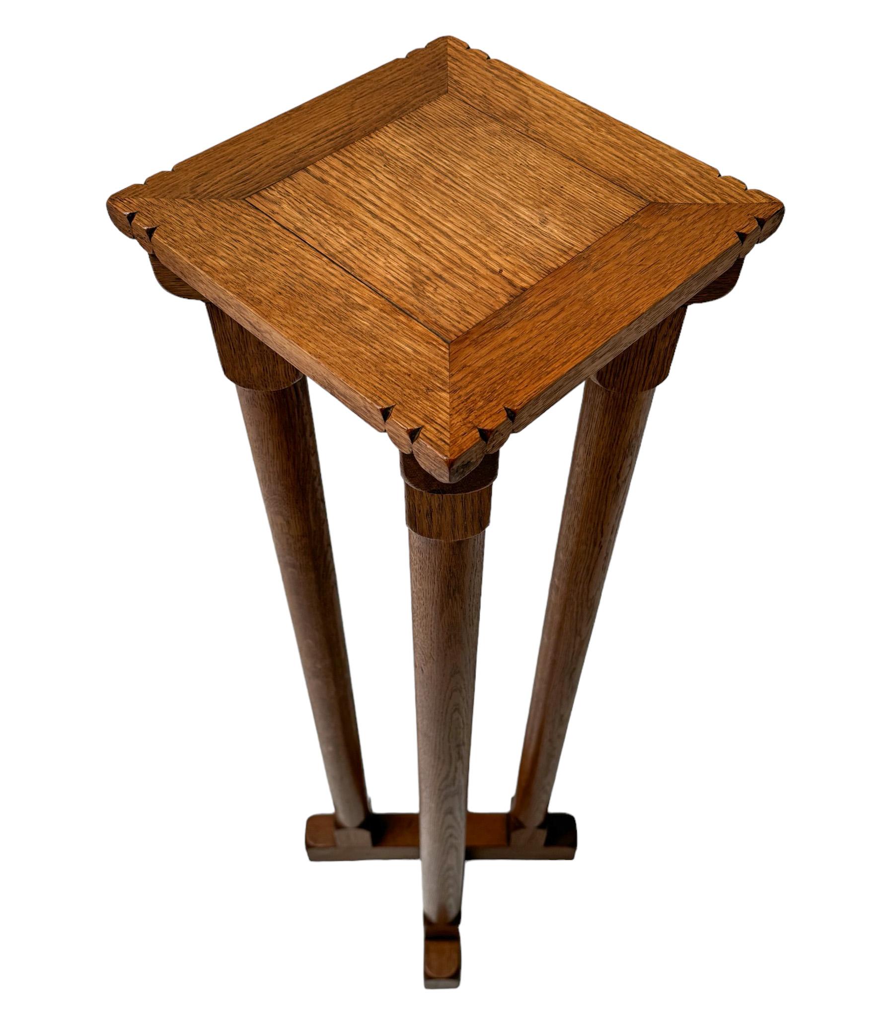 Arts & Crafts Art Nouveau Pedestal, 1900s For Sale 1