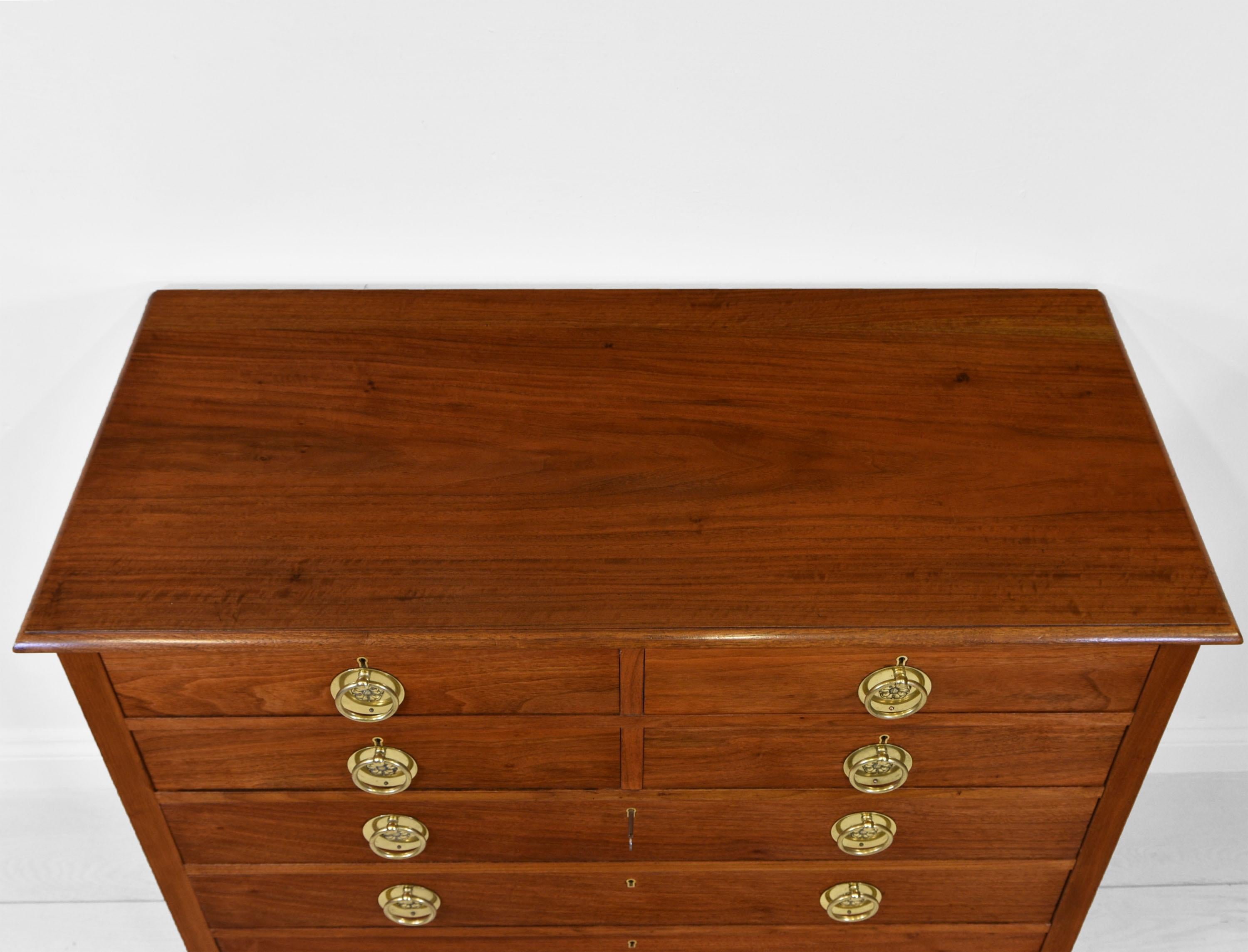 Arts & Crafts / Art Nouveau Walnut Chest of Seven Drawers In Good Condition For Sale In Norwich, GB