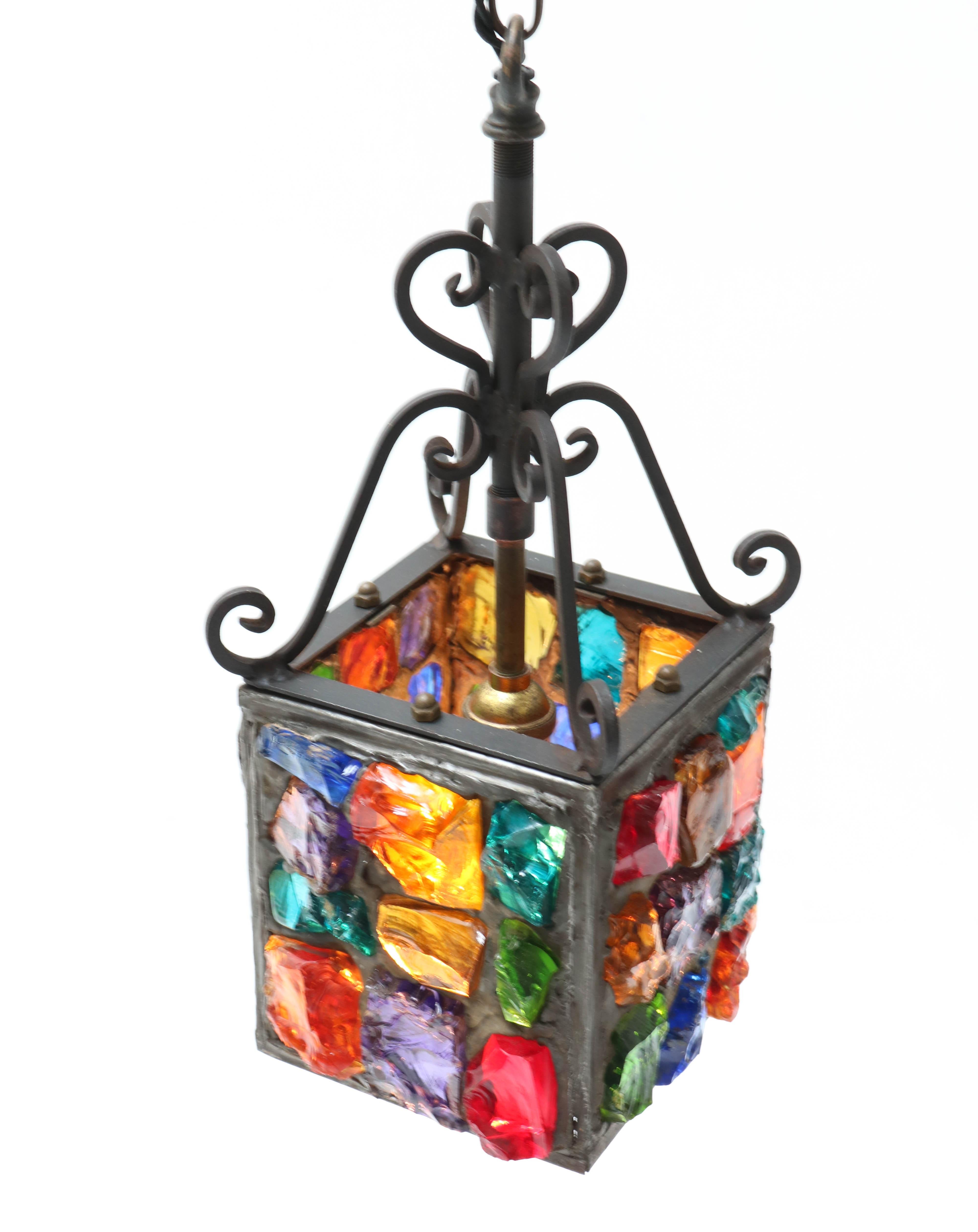 Multi-pierres Lanterne en fer forgé Art Nouveau Arts & Crafts, années 1900 en vente