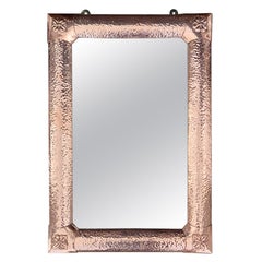 Espejo de pared de cobre batido Arts & Crafts