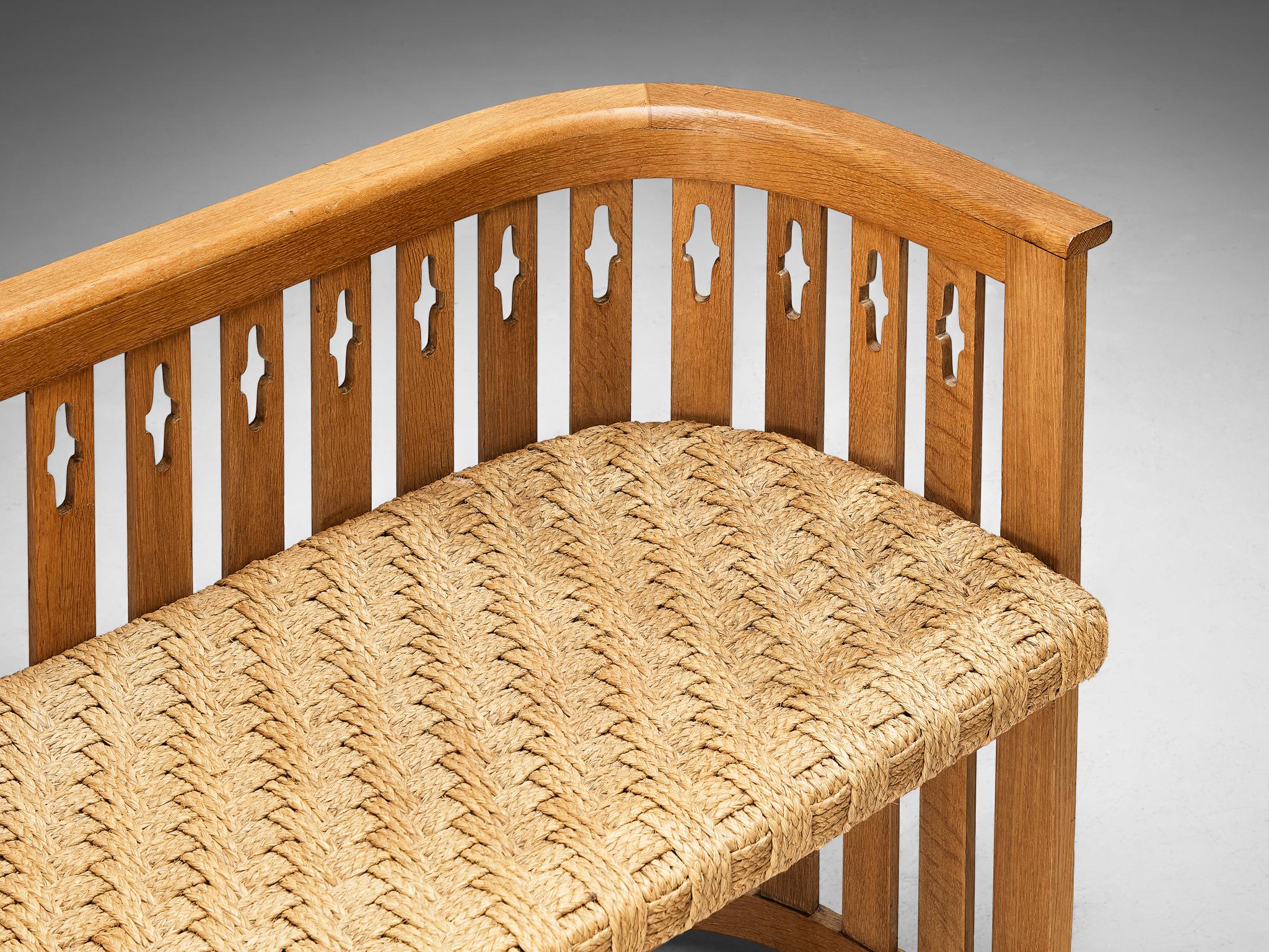 European Arts & Crafts Bench in Oak and Braided Straw  For Sale