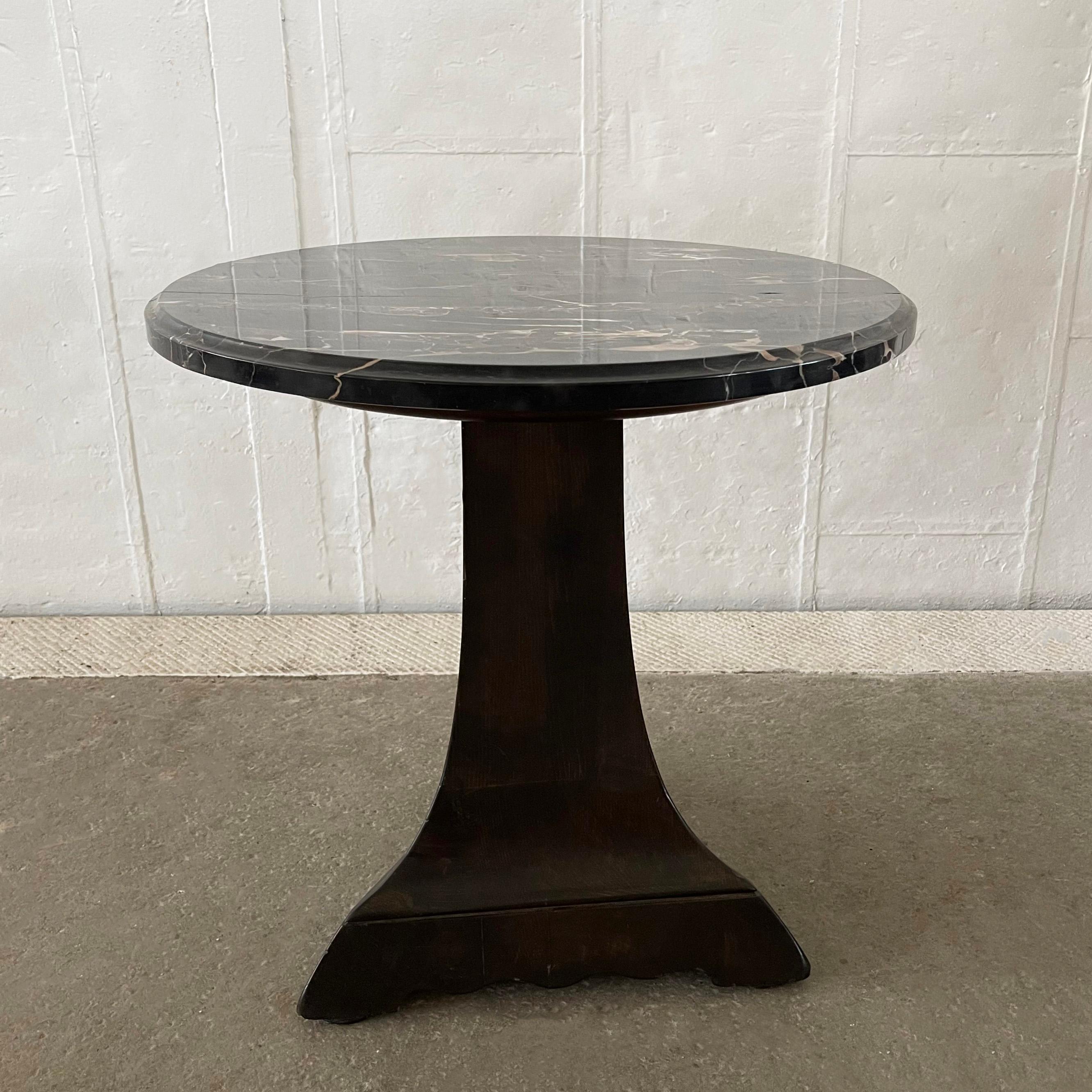 Arts & Crafts Black Marble Pedestal Side Table In Good Condition For Sale In Brooklyn, NY