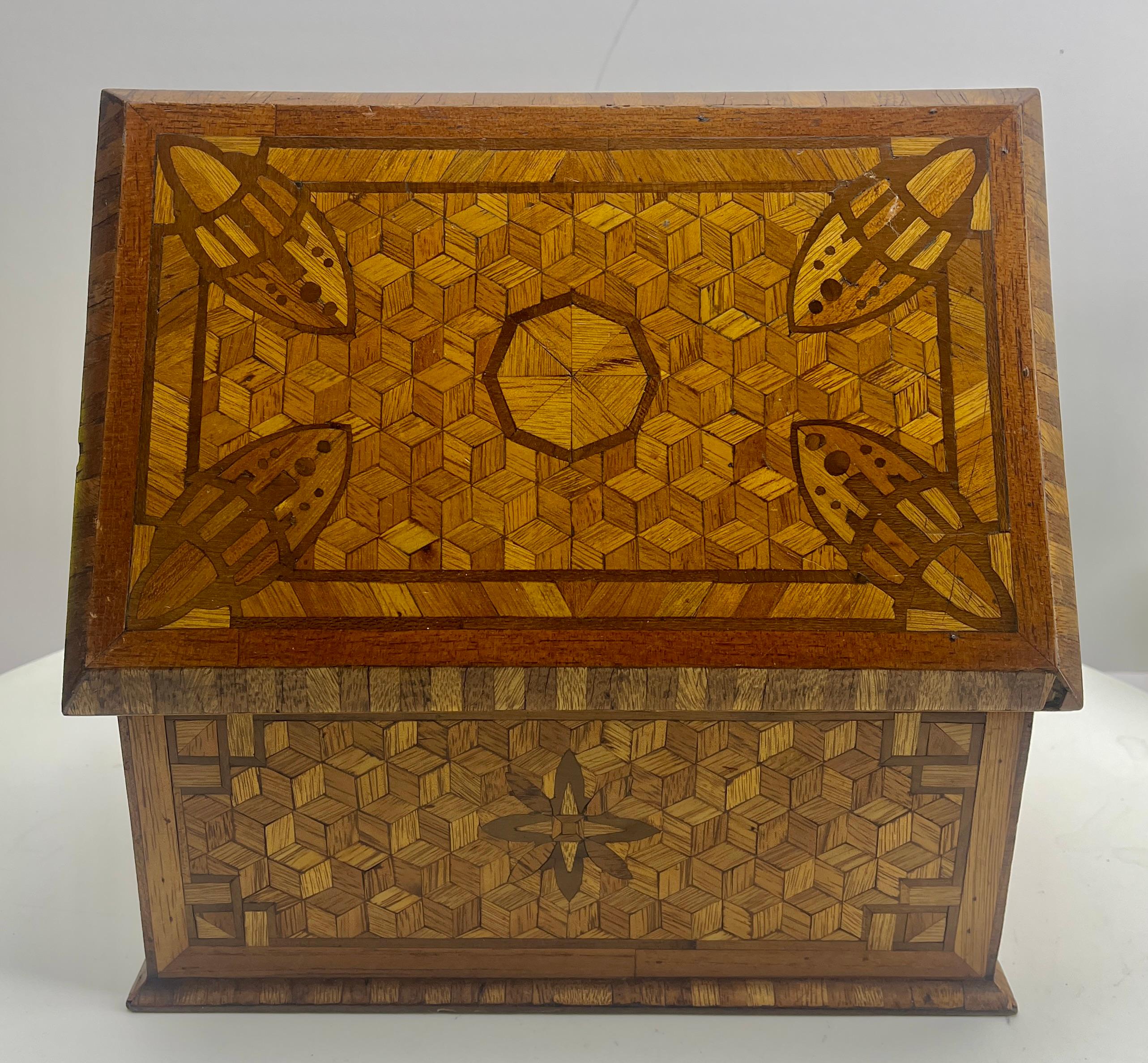 Austrian Arts & Crafts Box with Decorative Hand made marquetry Decor, circa 1910 For Sale