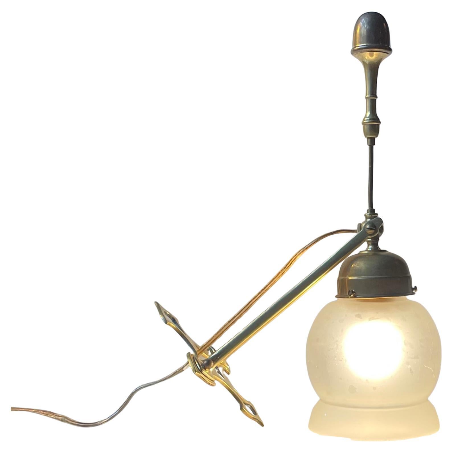 Arts 
Crafts Brass Rocking Lamp / Sconce In The Style Of Was Benson en vente