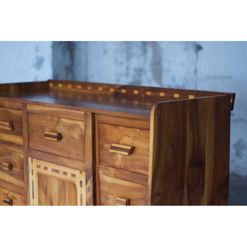 Buffet Arts & Crafts di Boi Massif, Francia, anni '50 in vendita 6
