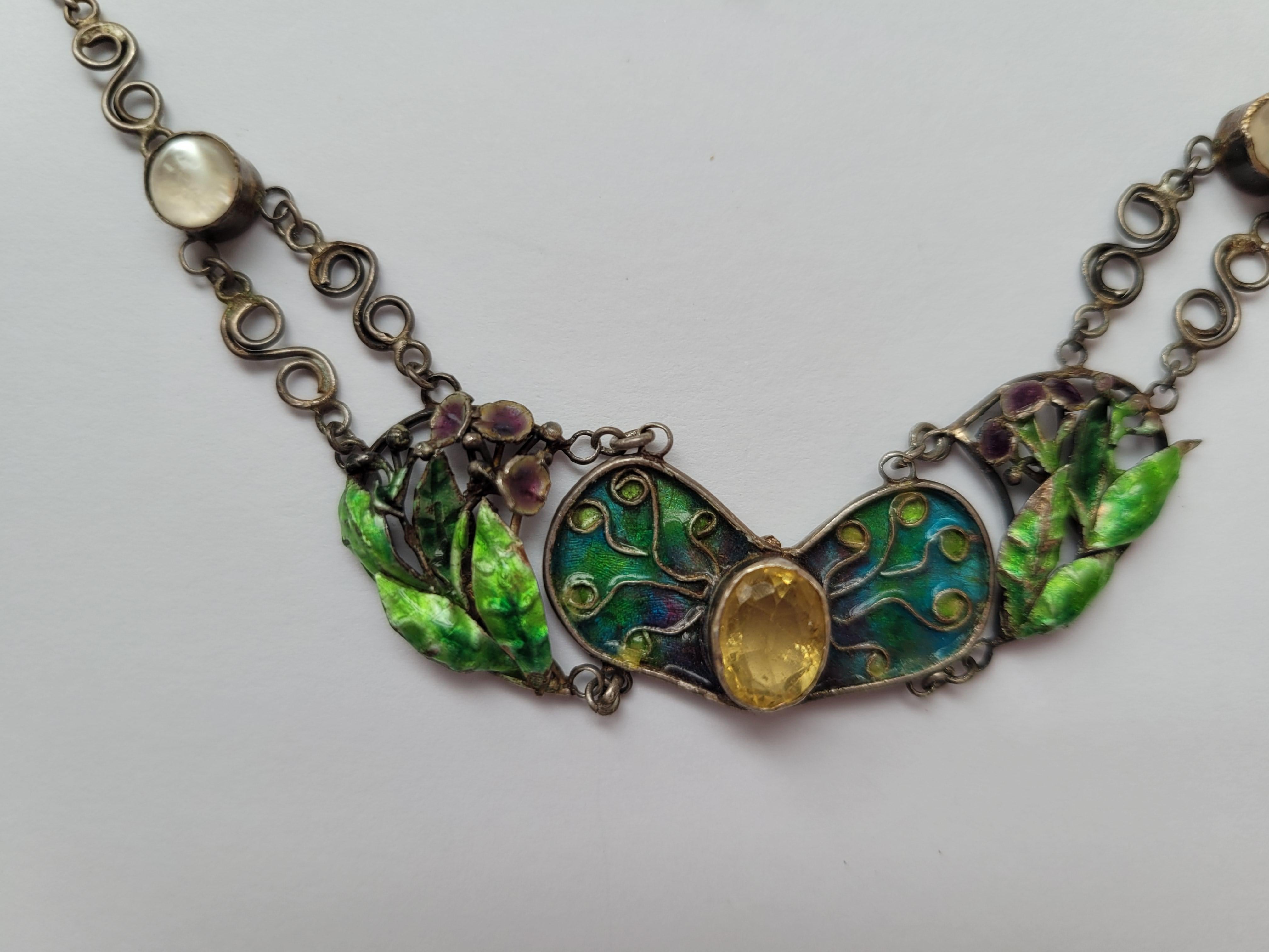 Arts & Crafts c.1900s Moonstone Citrine Enamel Silver Necklace In Good Condition For Sale In Boston, Lincolnshire