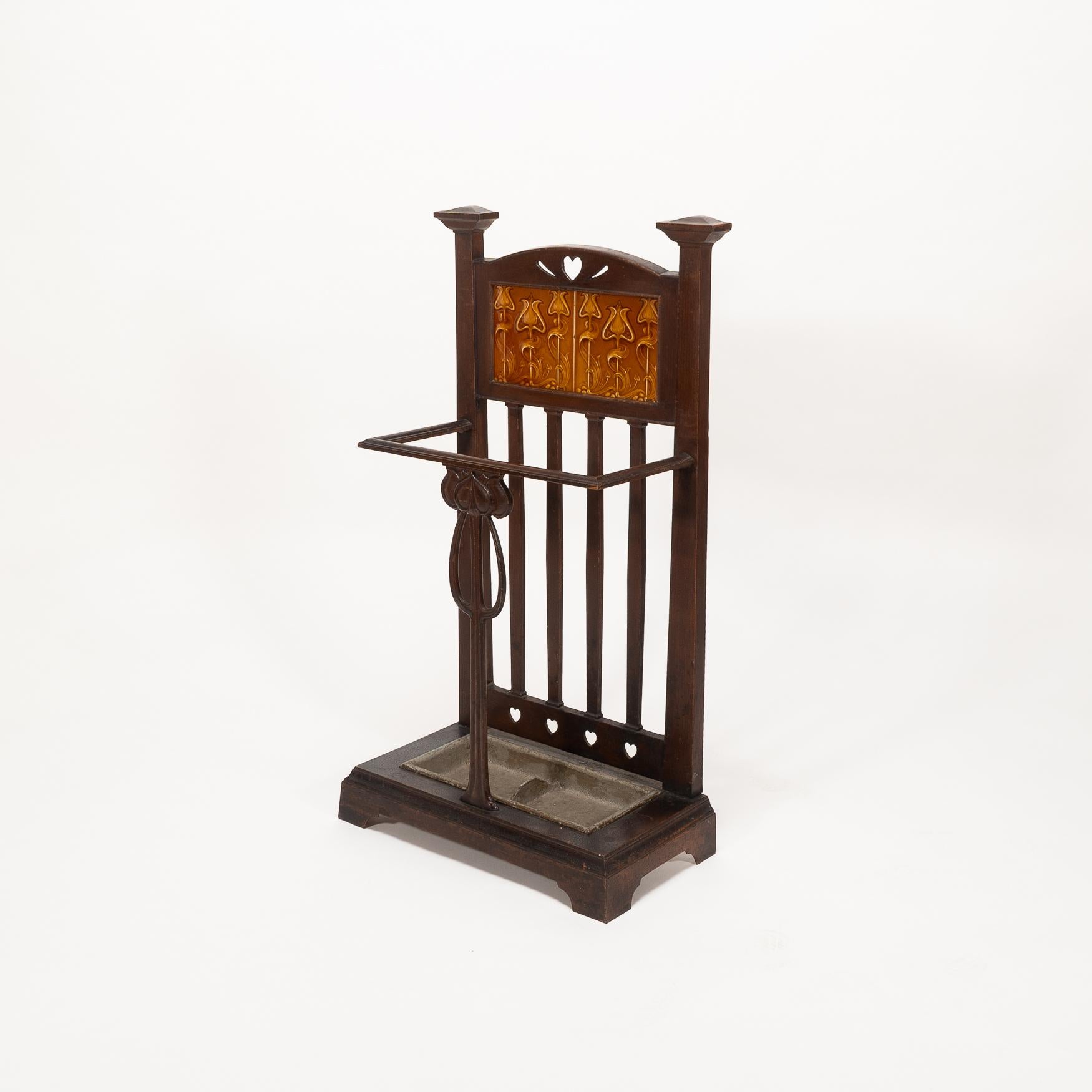Art nouveau Arts & Crafts Bâton de marche et porte-parapluie en fonte avec finition de style bronze en vente