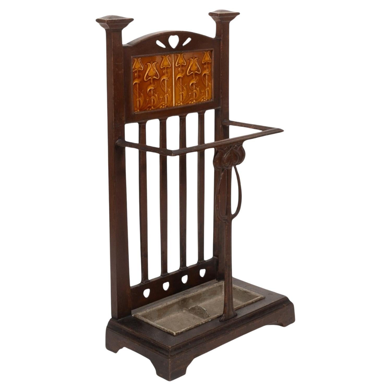 Arts & Crafts Bâton de marche et porte-parapluie en fonte avec finition de style bronze en vente