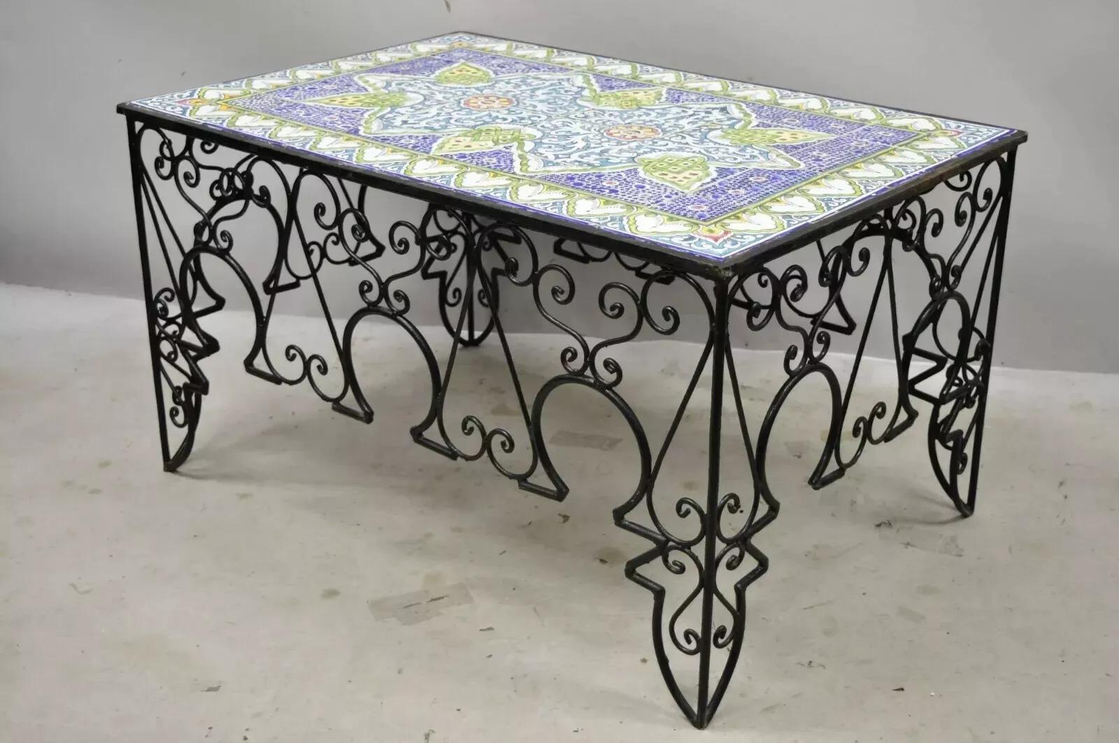 Arts and Crafts Table basse Arts & Crafts Ceramic California Tile Wrought Iron attr. Catalina en vente