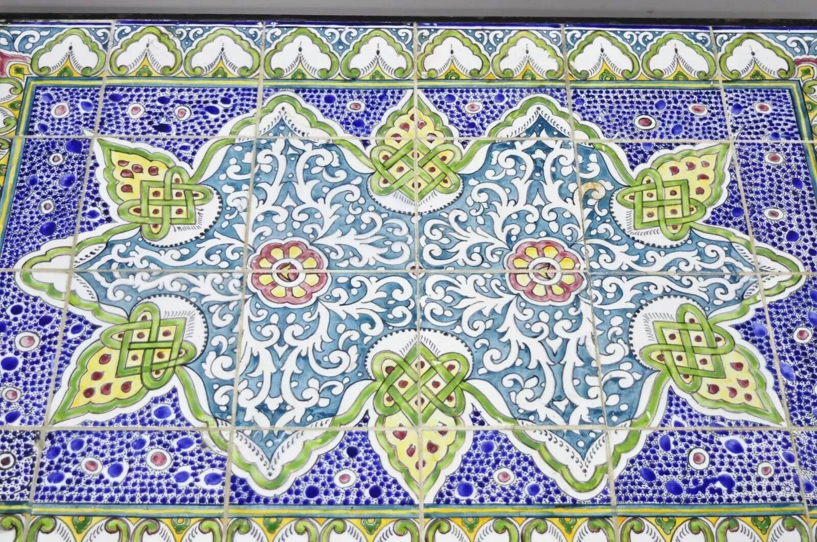 Inconnu Table basse Arts & Crafts Ceramic California Tile Wrought Iron attr. Catalina en vente