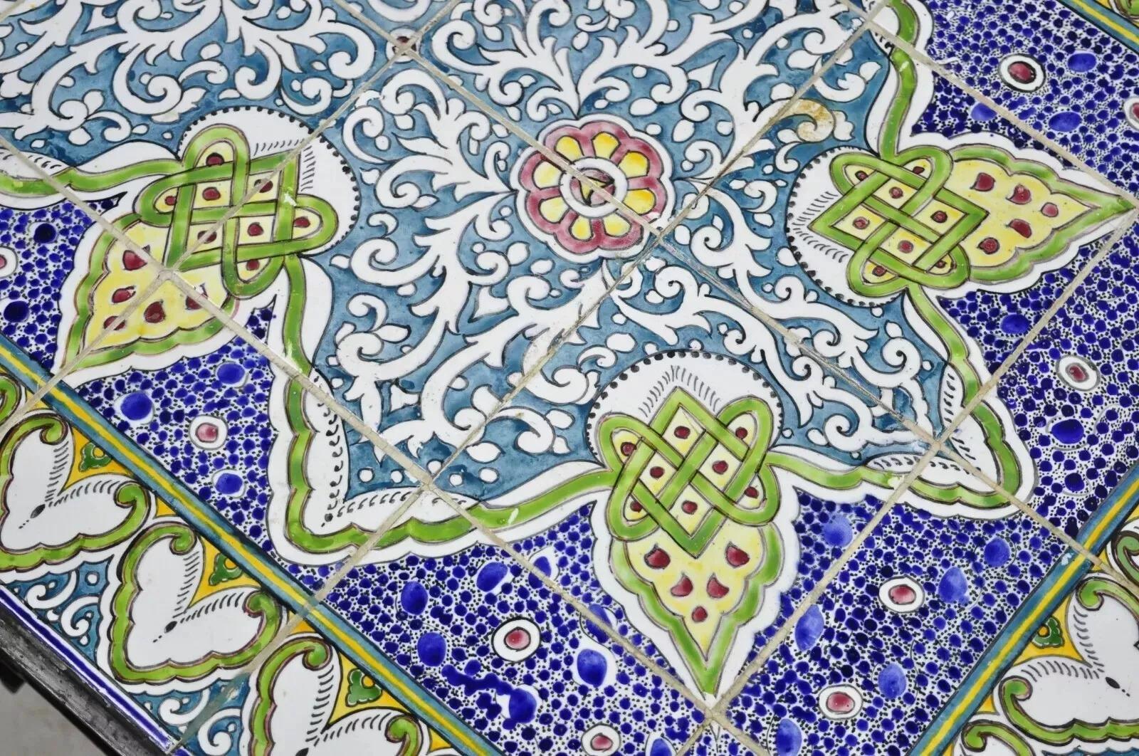 Table basse Arts & Crafts Ceramic California Tile Wrought Iron attr. Catalina Bon état - En vente à Philadelphia, PA