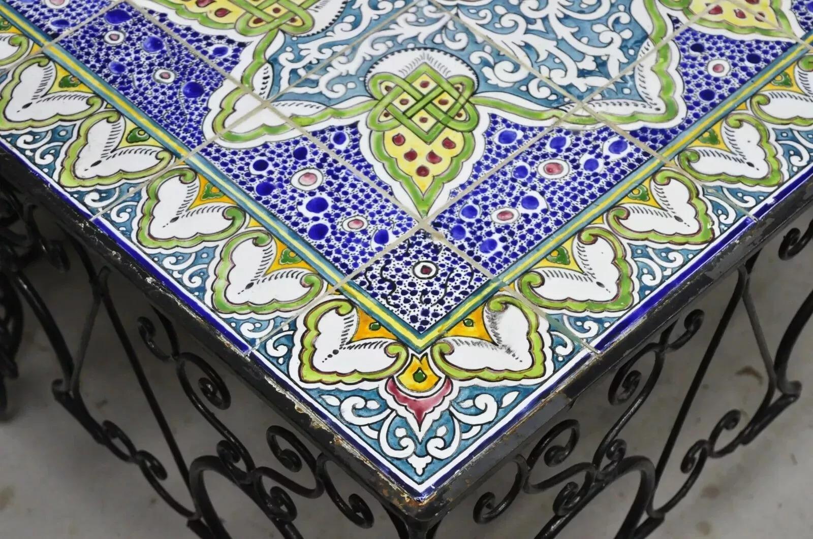 20ième siècle Table basse Arts & Crafts Ceramic California Tile Wrought Iron attr. Catalina en vente