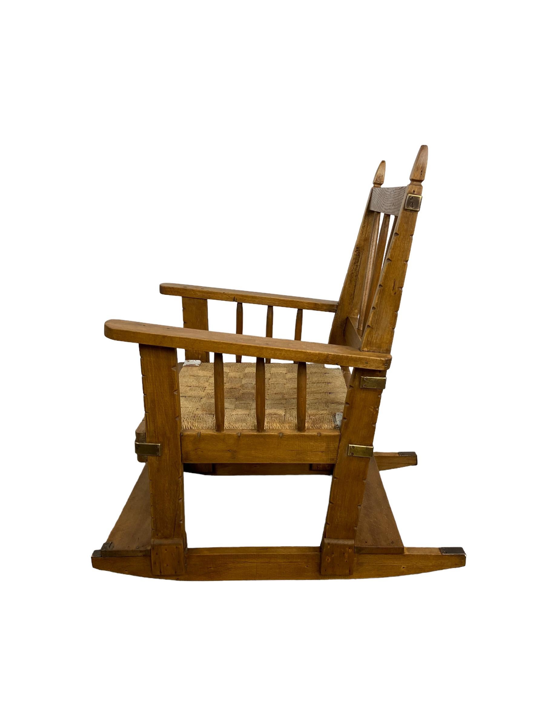 Arts and Crafts-Stuhl für ein Kind im Zustand „Gut“ im Angebot in LELYSTAD, FL