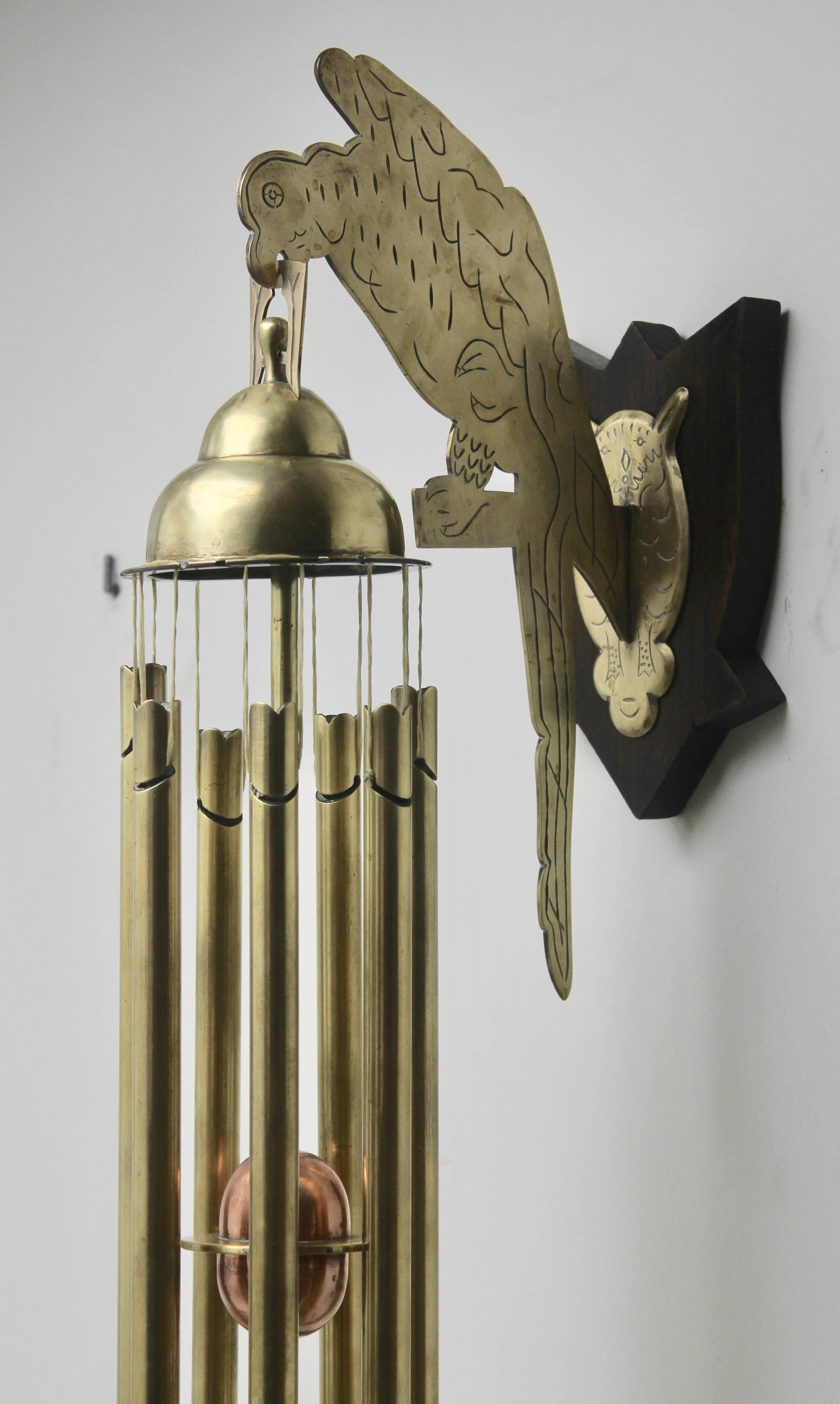 Arts & Crafts Chime Tubular Bells, Brass Wall-Mounted Dinner Gong ‘Doorbell’ In Good Condition For Sale In Verviers, BE