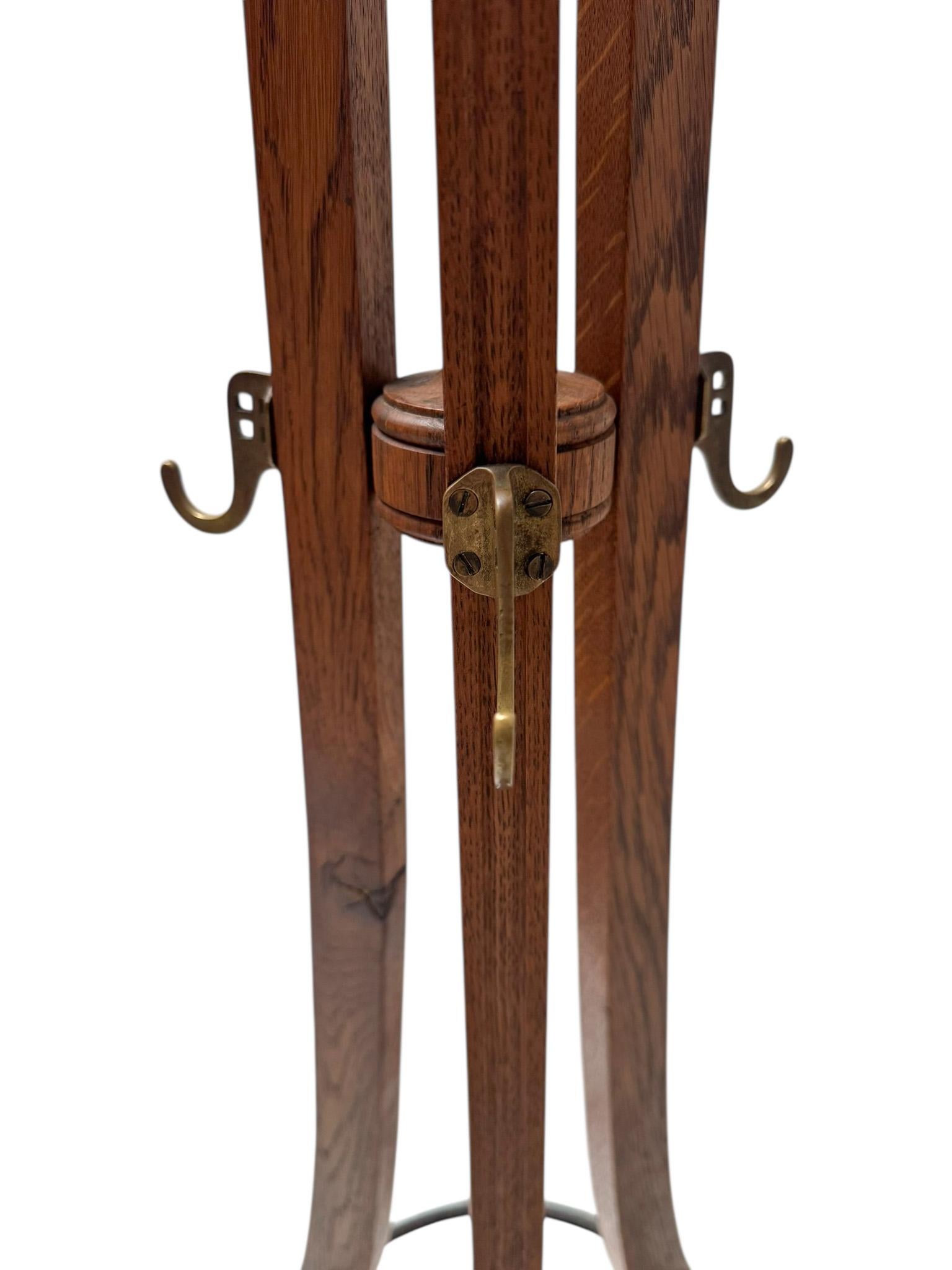 Arts & Crafts Coat Stand or Porte Manteau with Rotating Top, 1900s For Sale 1