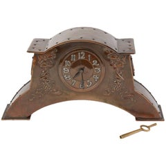 Arts & Crafts-Kupfer-Kaminuhr, um 1900