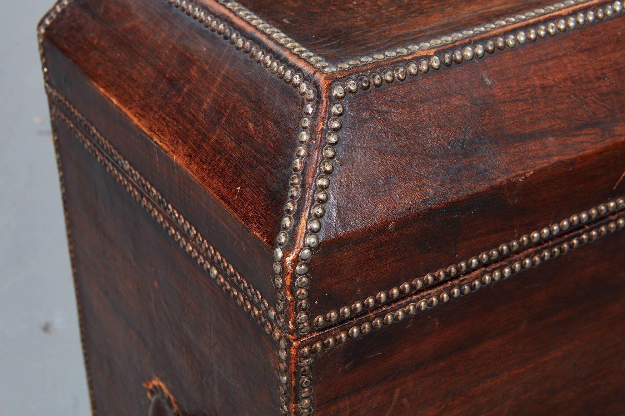 Arts & Crafts Copper Studded Leather Trunk For Sale 3