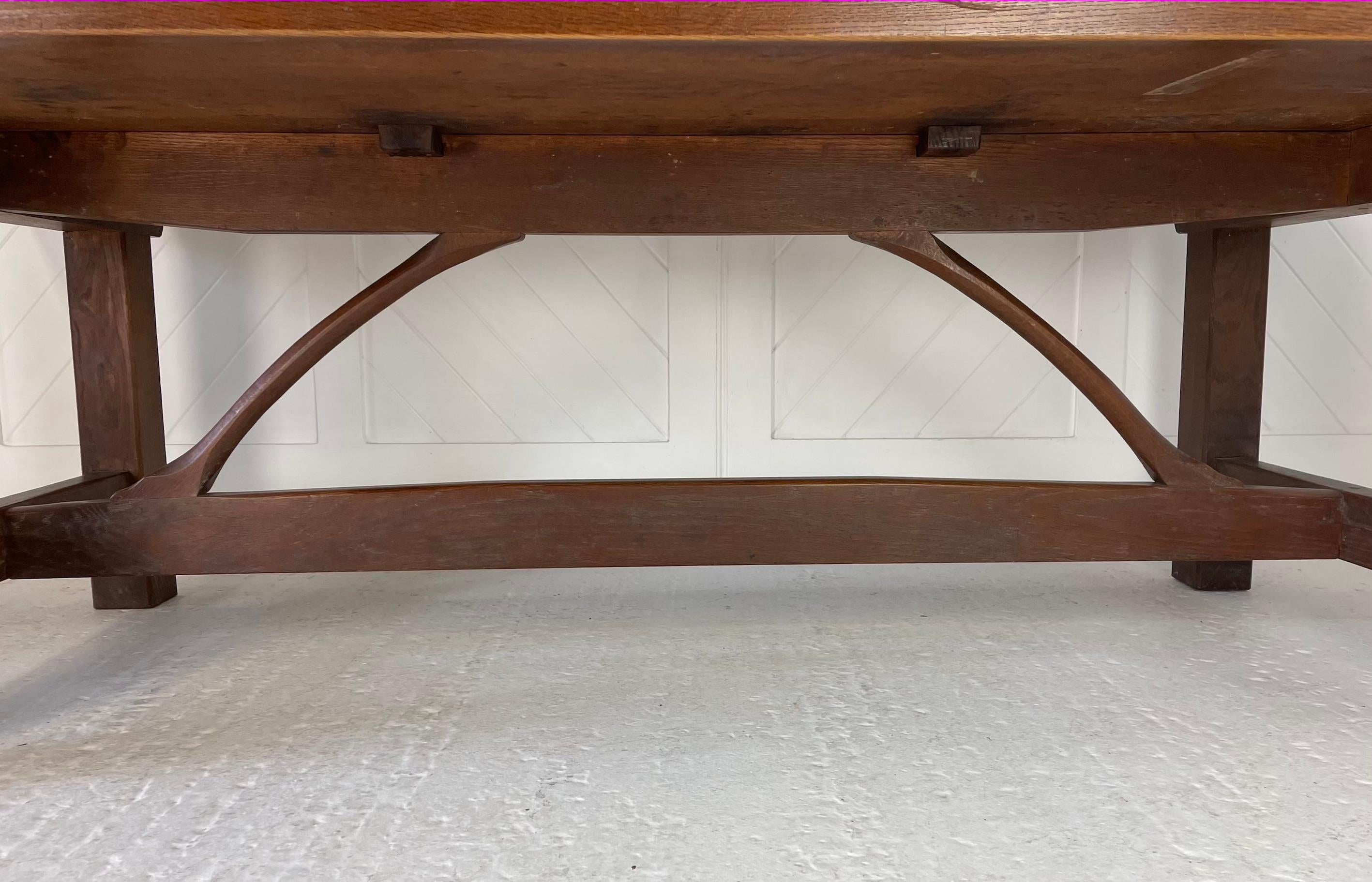 Early Important Arts & Crafts Wishbone Cotswold School refectory dining table in oak
3 plank top
Square through-tenon jointed legs with Wishbone bracing
Maker Sidney Barnsley
Designer Ernest Gimson
Circa 1894-1900
Pinbury Workshop

PROVENANCE :