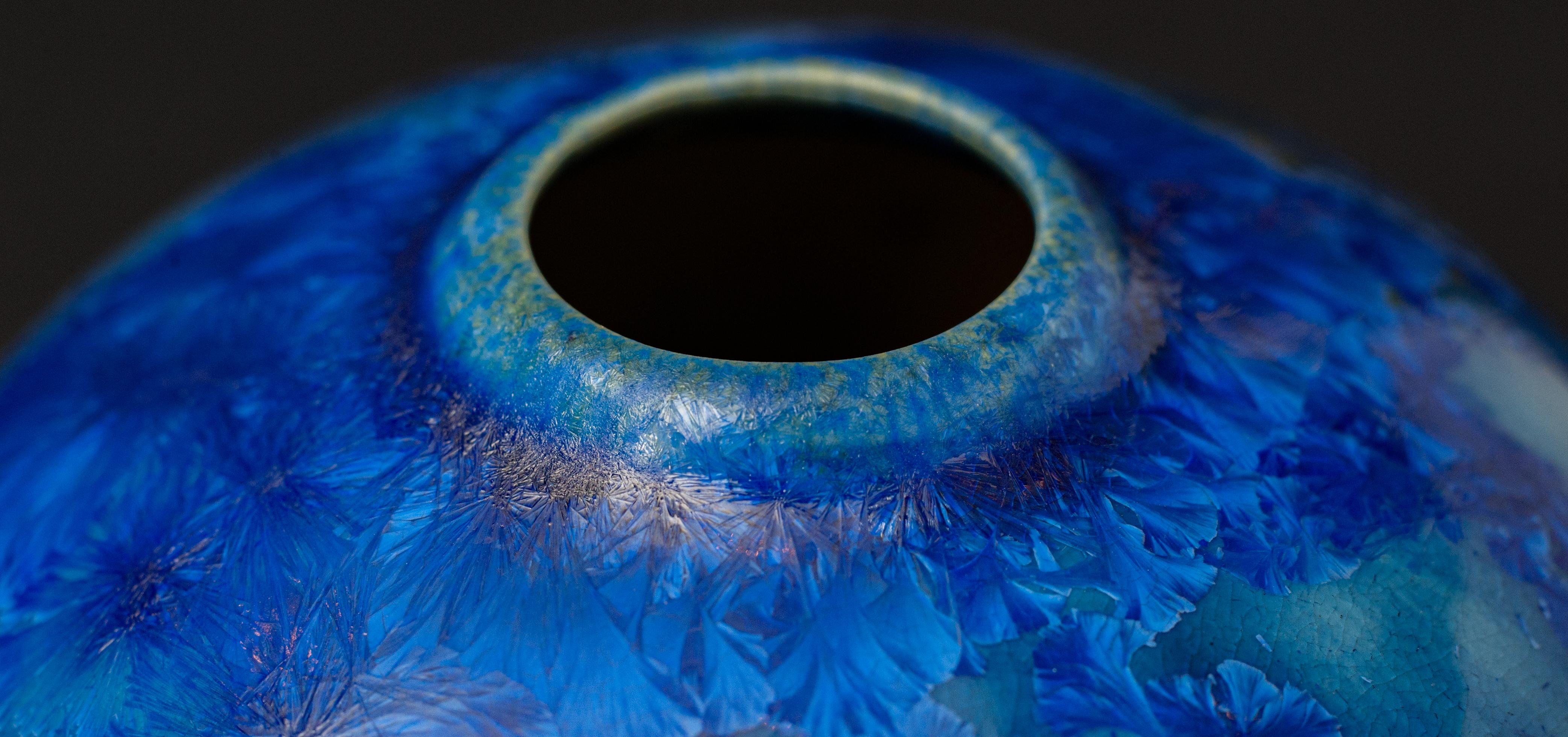 Arts and Crafts Crystalline Kerulean-Vase aus Kristall von Adelaide Alsop Robineau (Frühes 20. Jahrhundert) im Angebot