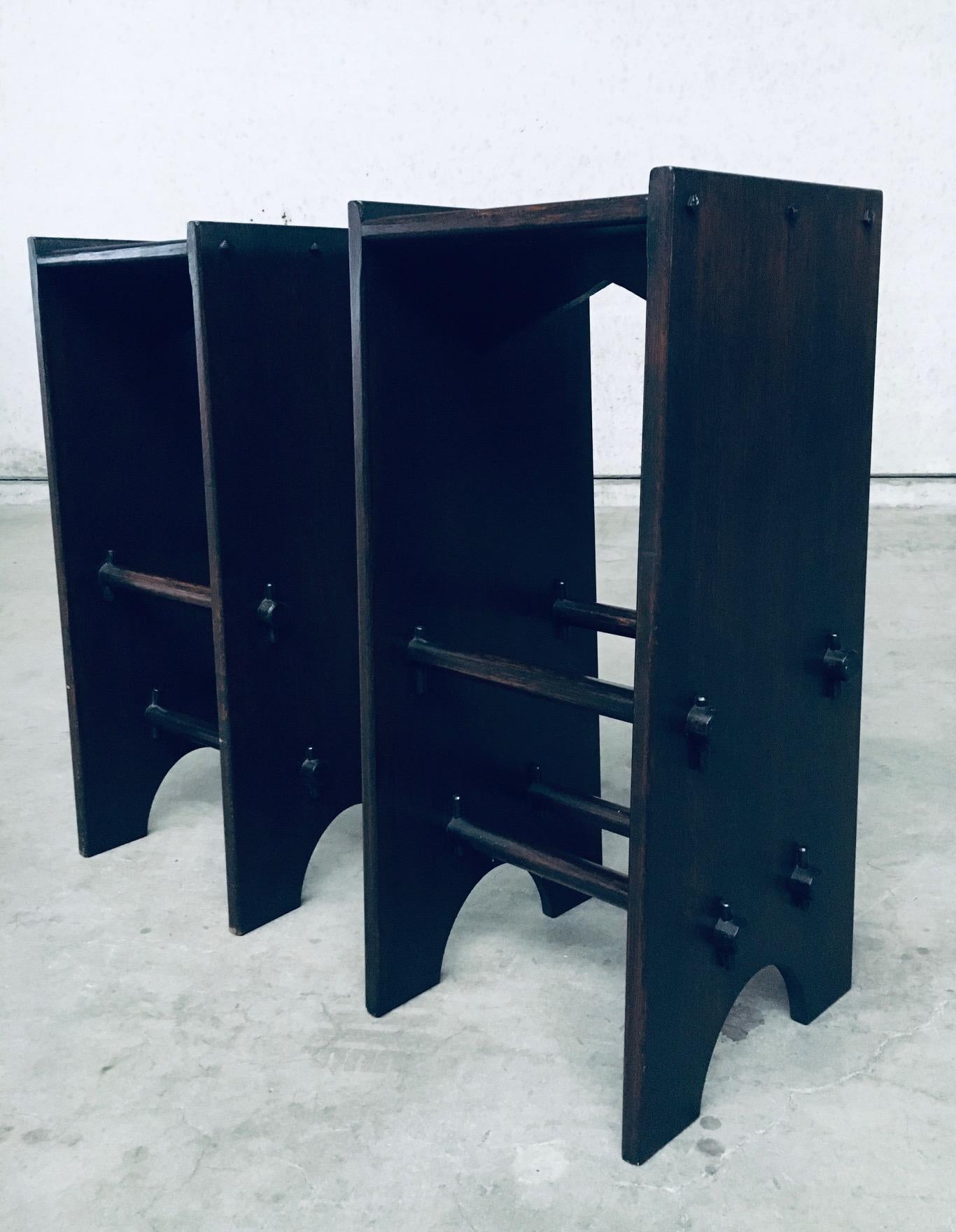 Ensemble de tabourets de bar faits main, France, années 1920 en vente 1