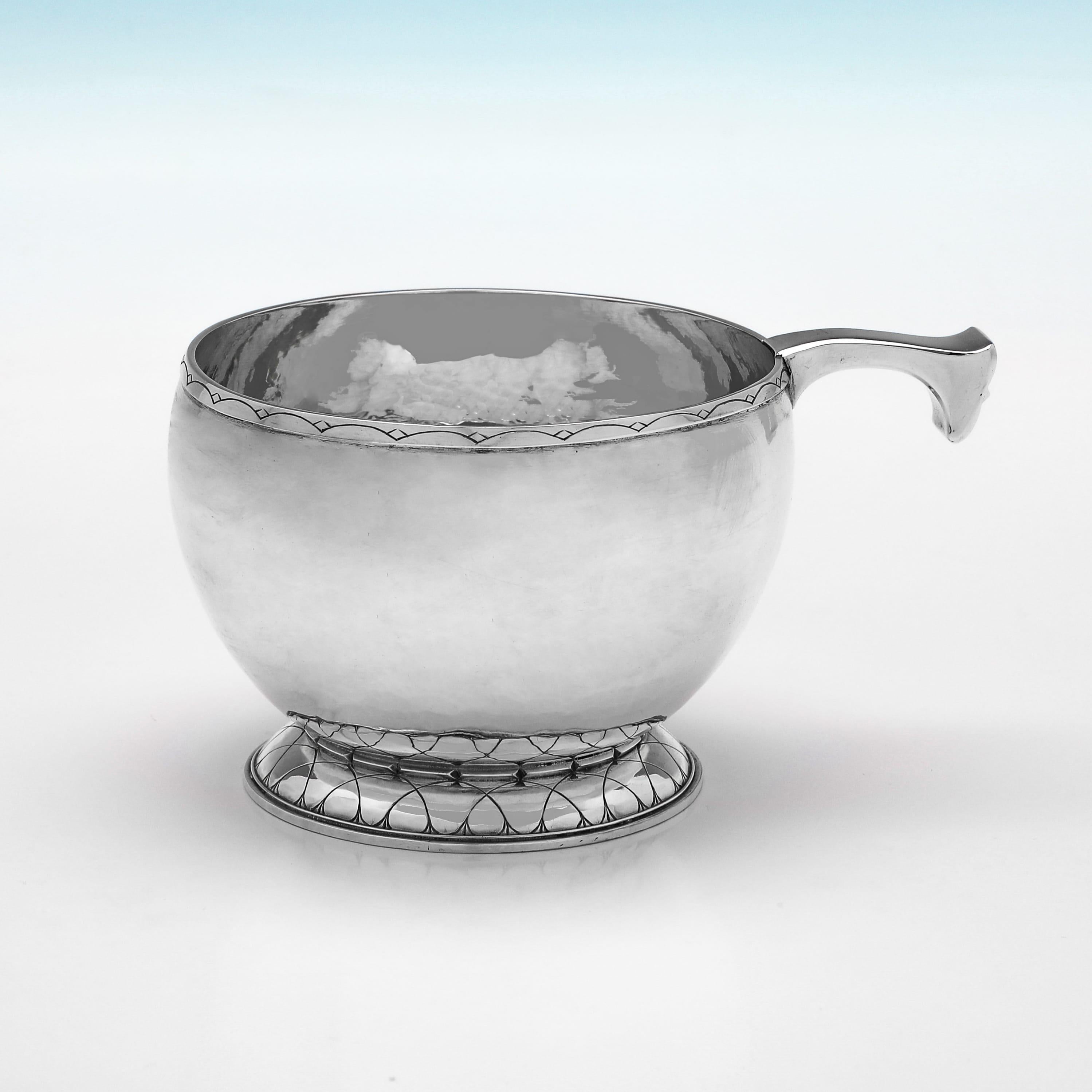 Servizio da tè in argento con design Arts & Crafts - Frederick Newland Smith 1952 in vendita 1