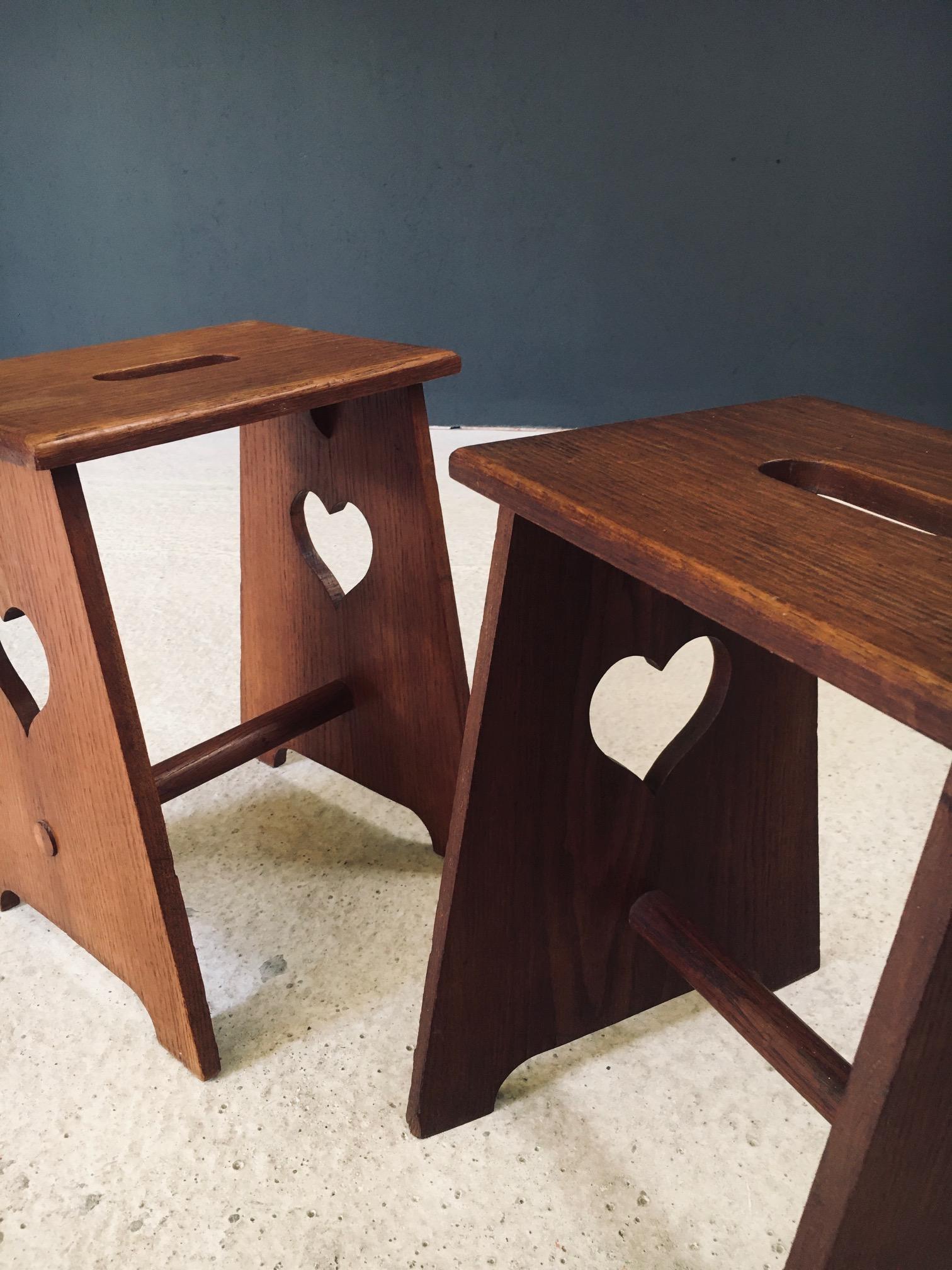 Juego de taburetes HEART de estilo Arts & Crafts Design, Bélgica Años 20 en venta 3
