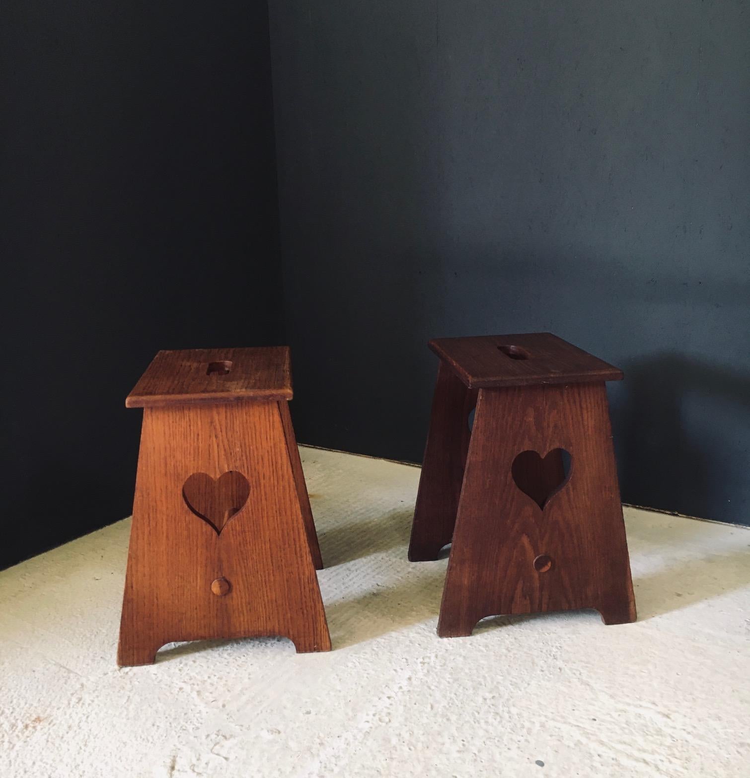 Juego de taburetes HEART de estilo Arts & Crafts Design, Bélgica Años 20 en Bueno estado para la venta en Oud-Turnhout, VAN