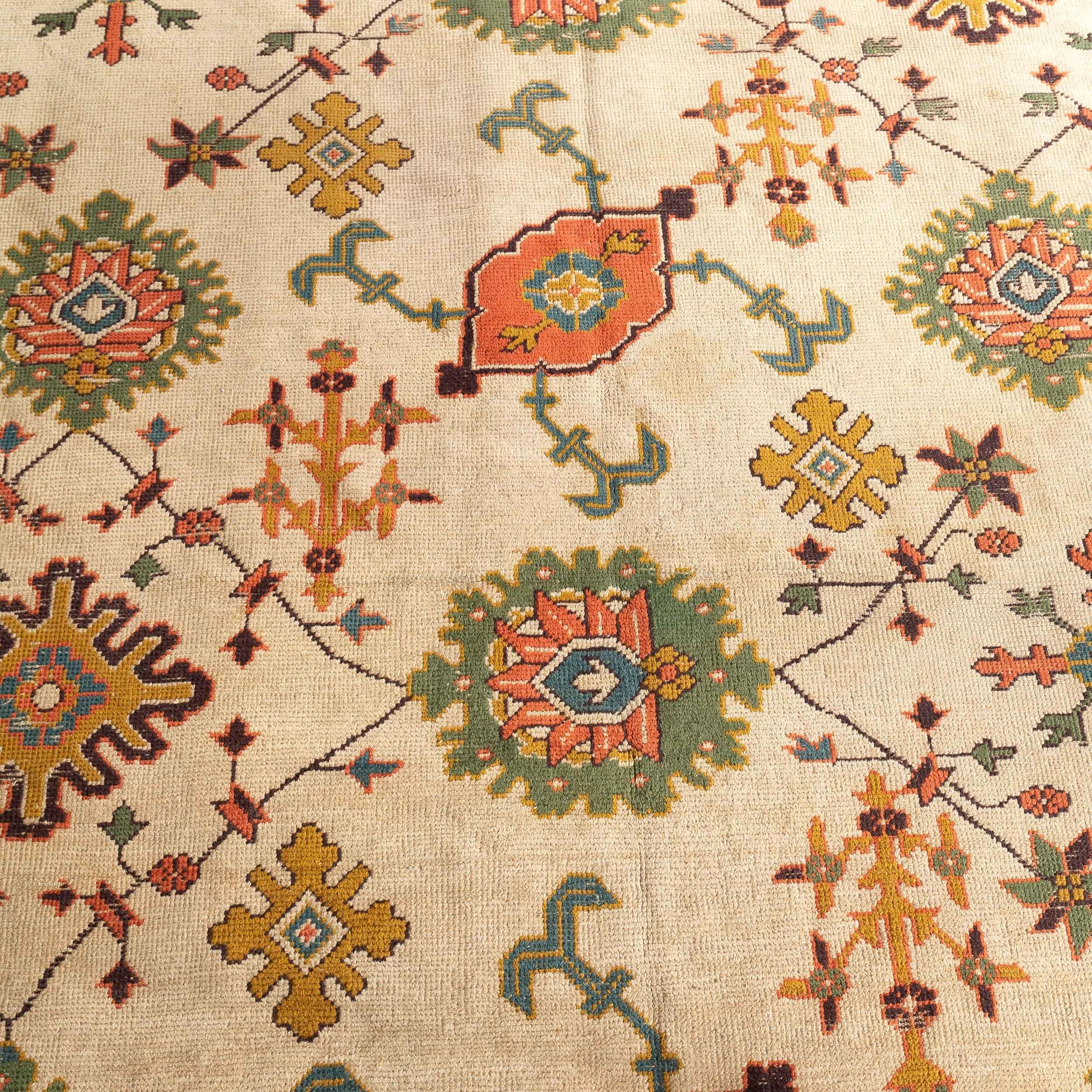 Arts and Crafts Donegal Oushak Design-Teppich im Oushak-Design im Angebot 13