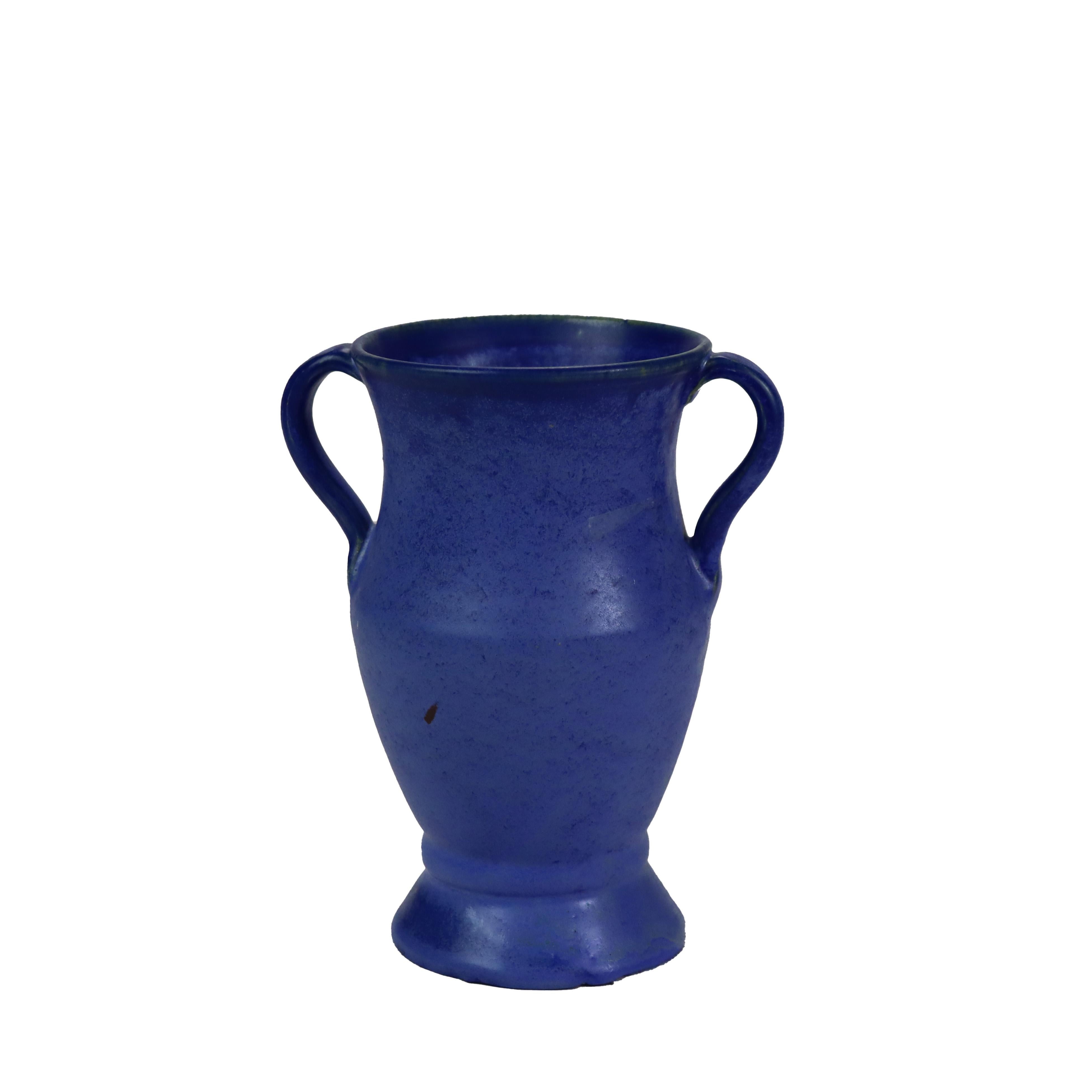 Arts & Crafts Era Fulper Blue Art Pottery Vase C1925 In Good Condition For Sale In Big Flats, NY