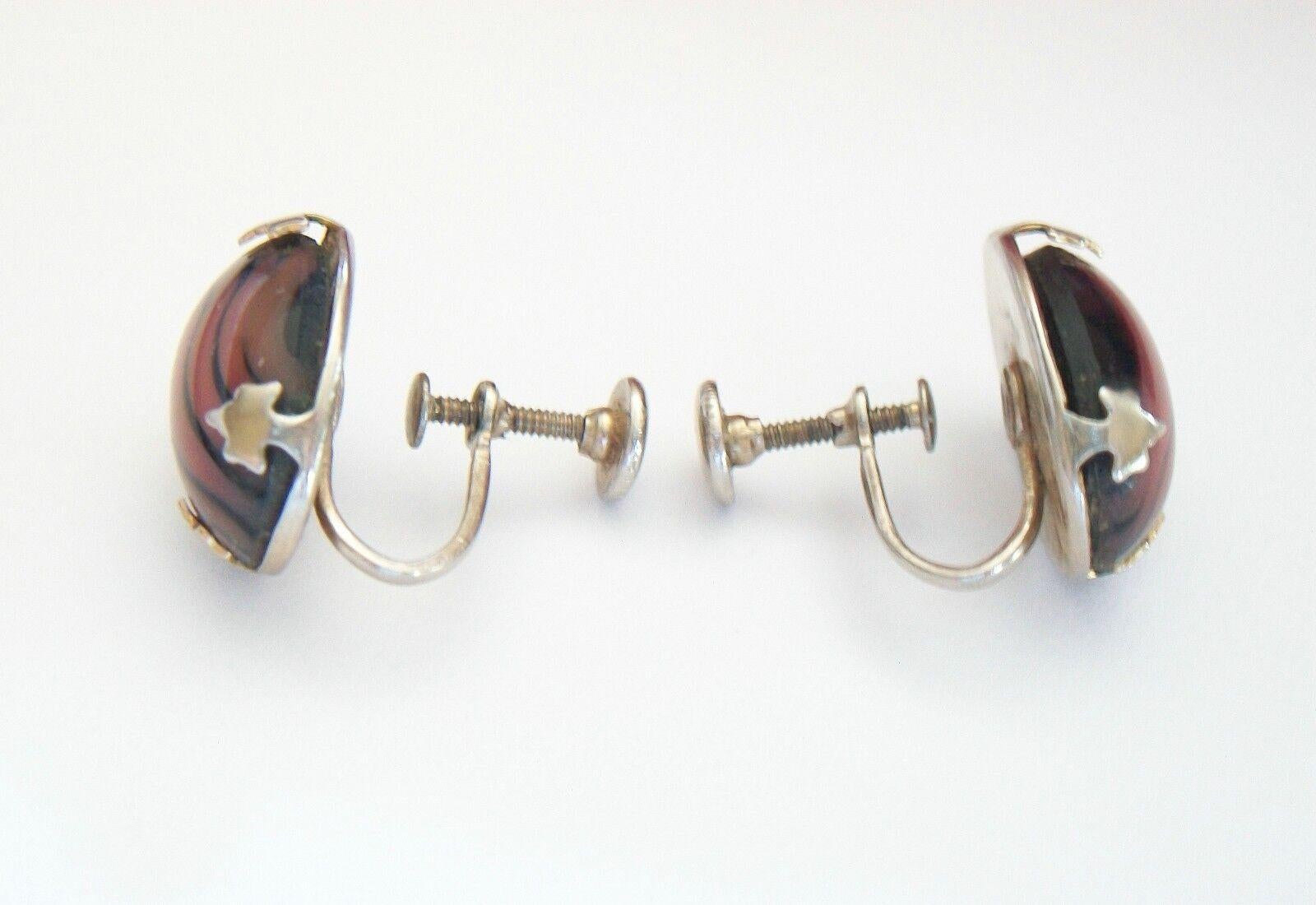 Arts and Crafts-Ohrringe aus Kunststein – unsigniert – USA – frühes 20. Jahrhundert Damen im Angebot
