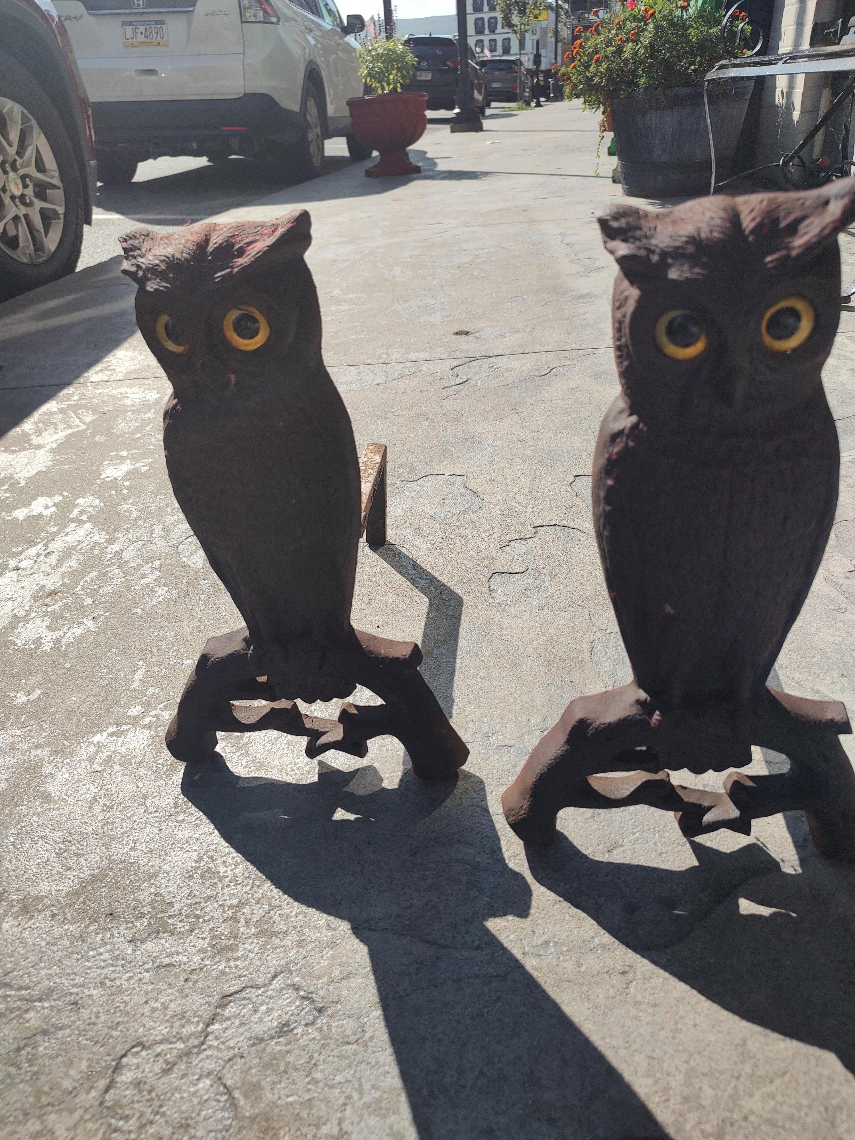 Artes y Oficios Búho Figural Andirons C1920 por Howe Boston en Bueno estado para la venta en Port Jervis, NY