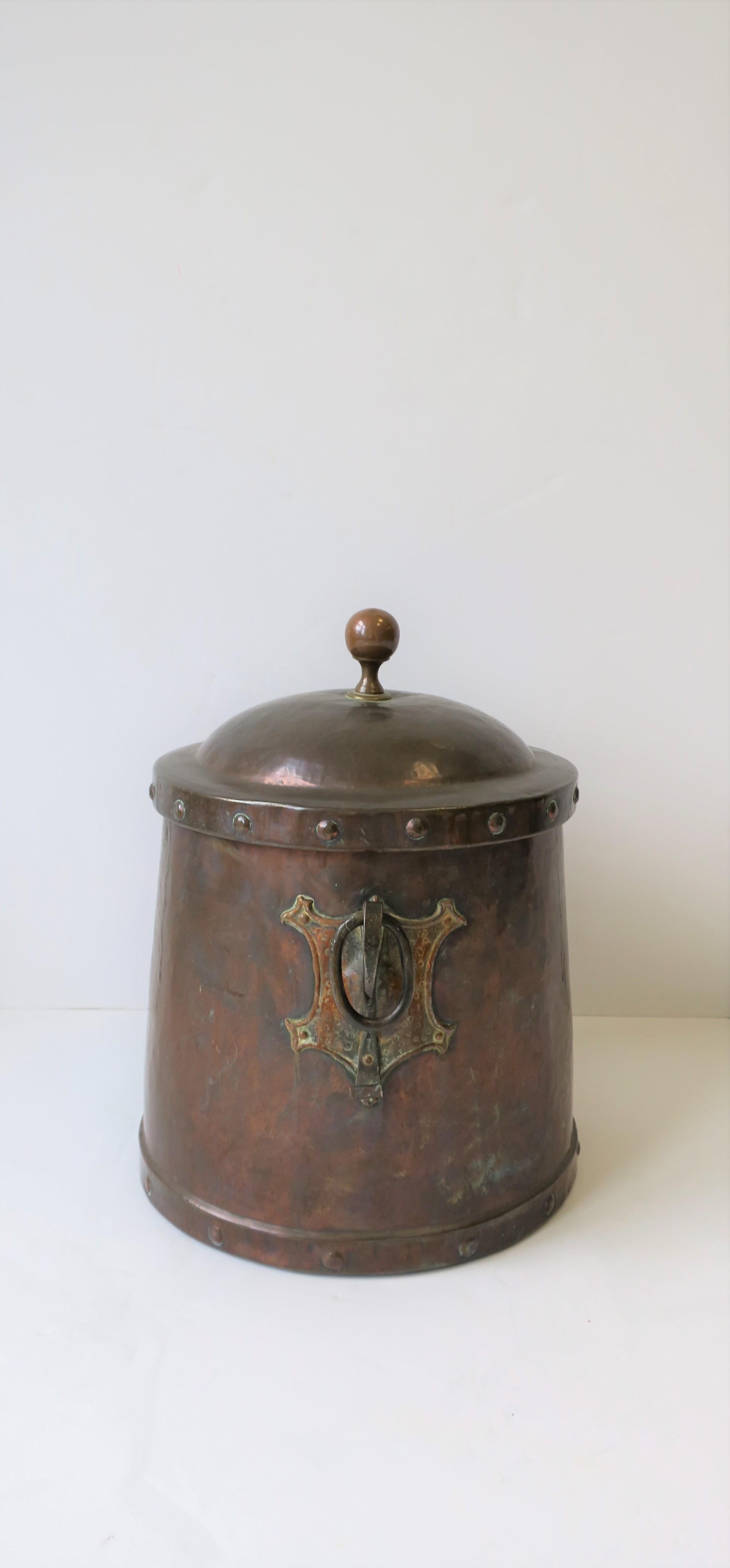 European English Arts & Crafts Copper & Bronze Fireplace Chimney Pot, 19th Century For Sale
