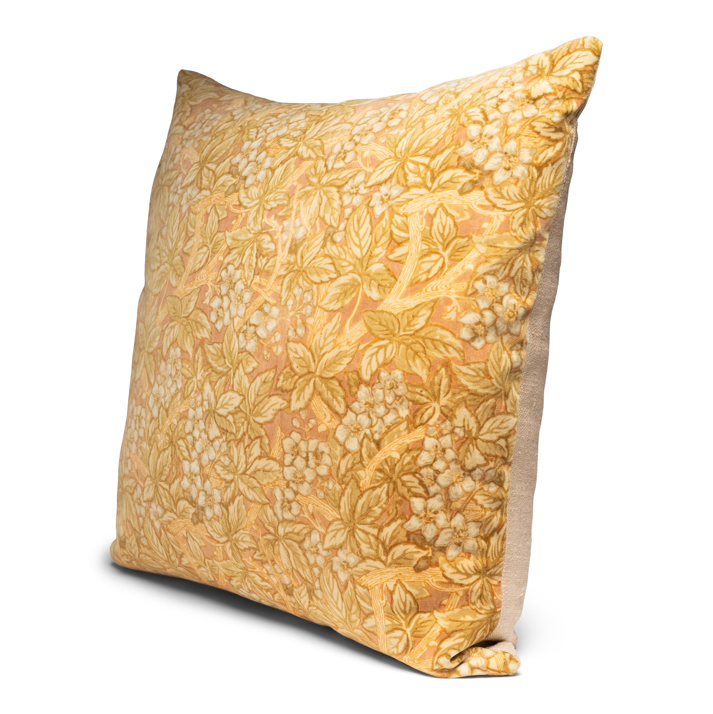 Arts and Crafts Oreiller en velours floral Arts & Crafts en vente
