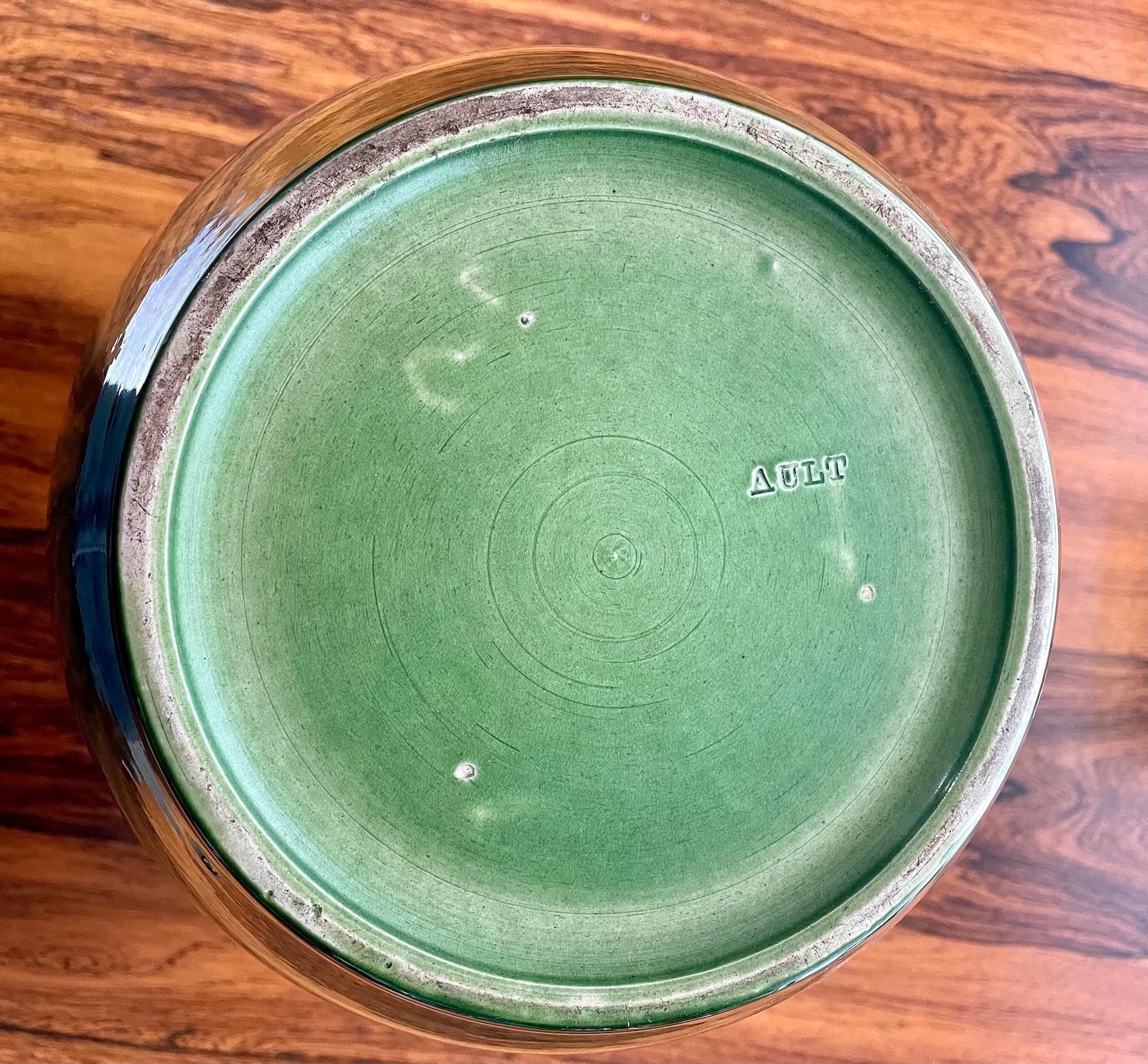 Vase en poterie émaillée Arts & Crafts par Ault Bon état - En vente à Petworth, GB