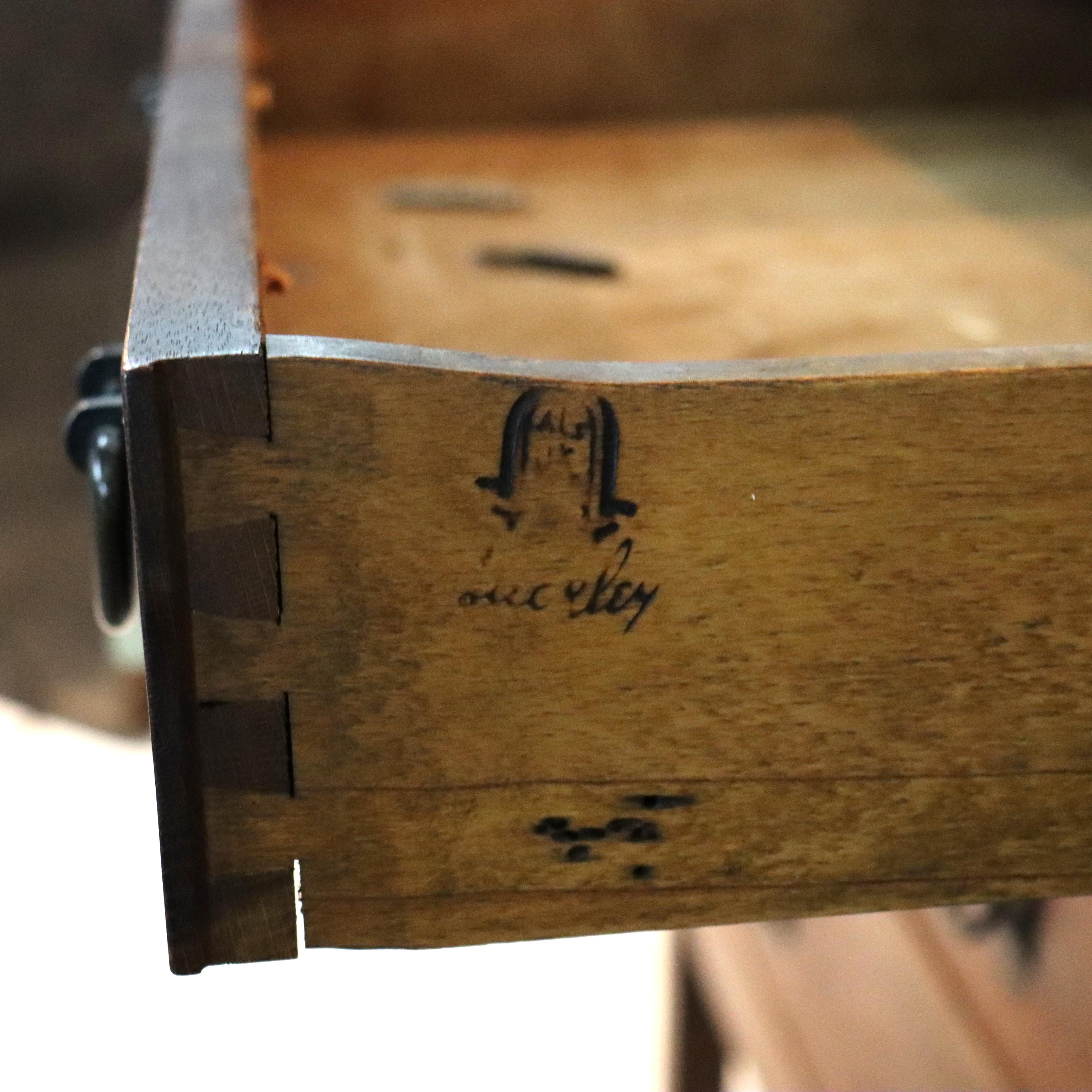 Credenza Arts & Crafts Gustav Stickley in Oak con cerniera a cinghia C1910 in vendita 11