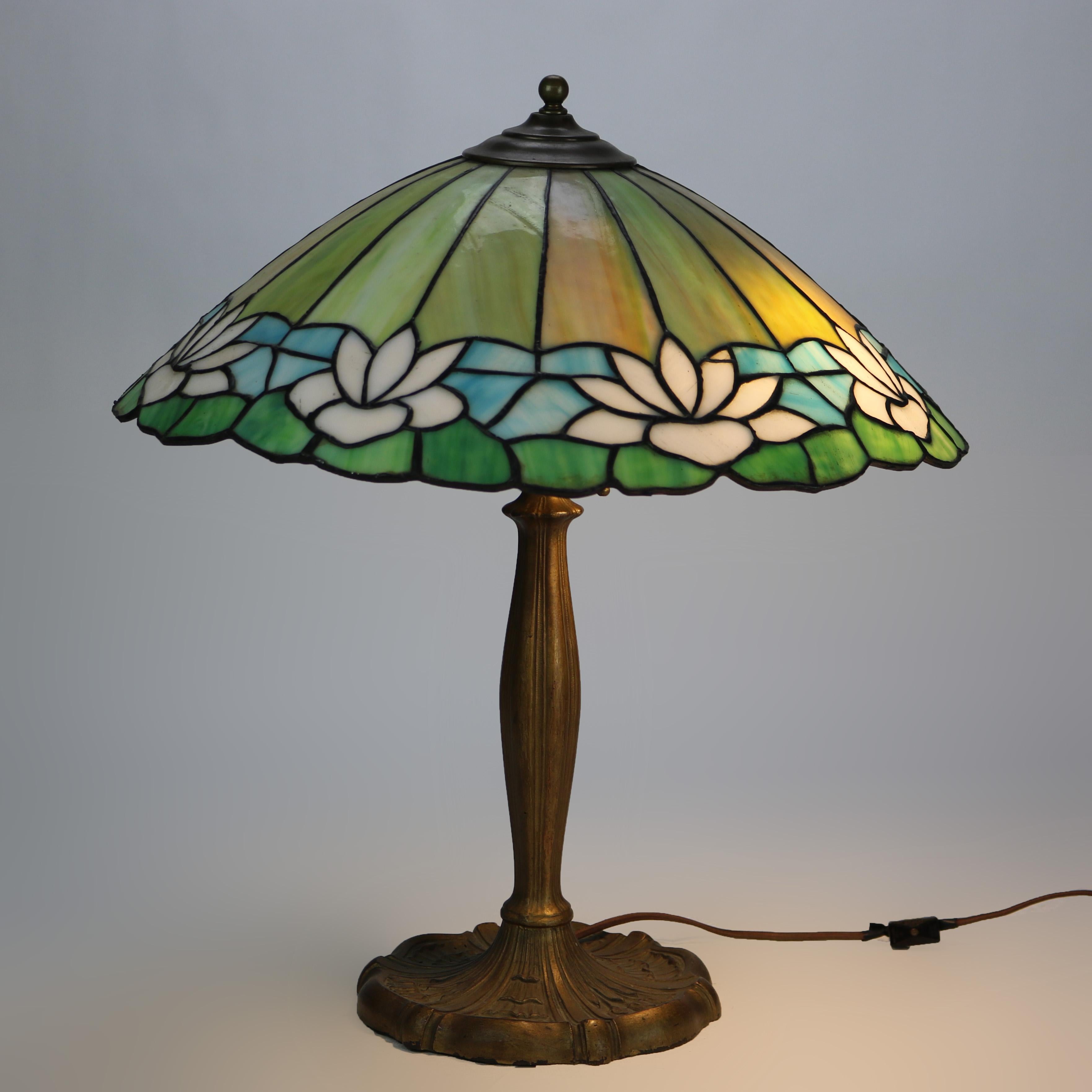 Arts & Craft Handel Schule Bleiglas Seerose Tischlampe c1920 im Angebot 3